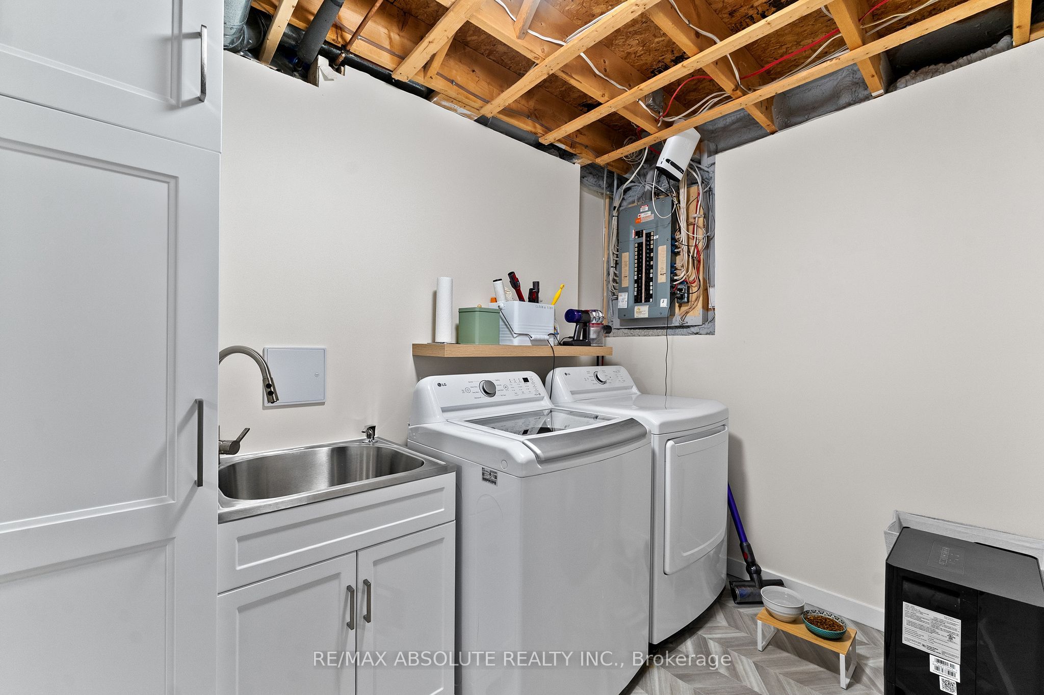 32 Greer Street Property Photo 17