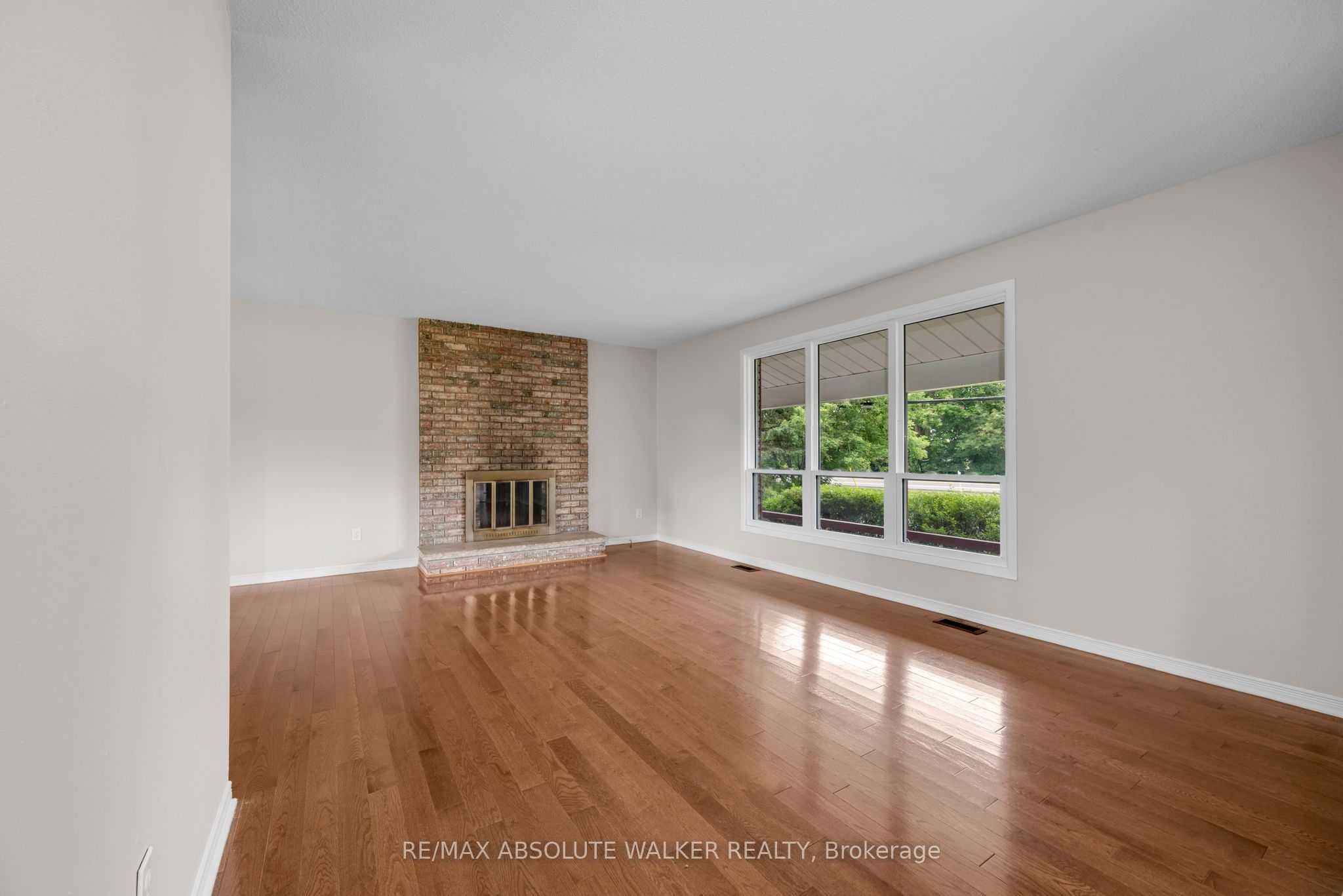 1447 Stagecoach Road Property Photo 4