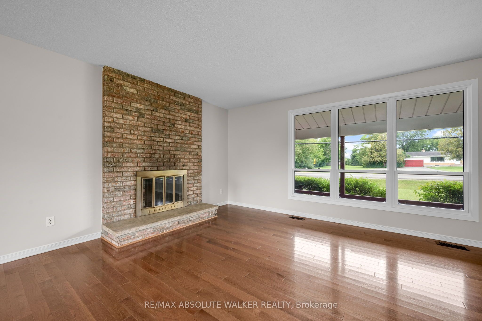1447 Stagecoach Road Property Photo 6