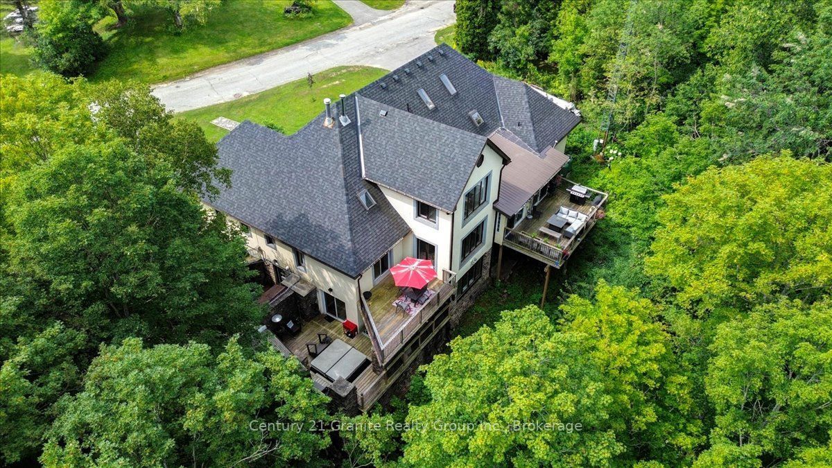 41 Maple Street Property Photo 3