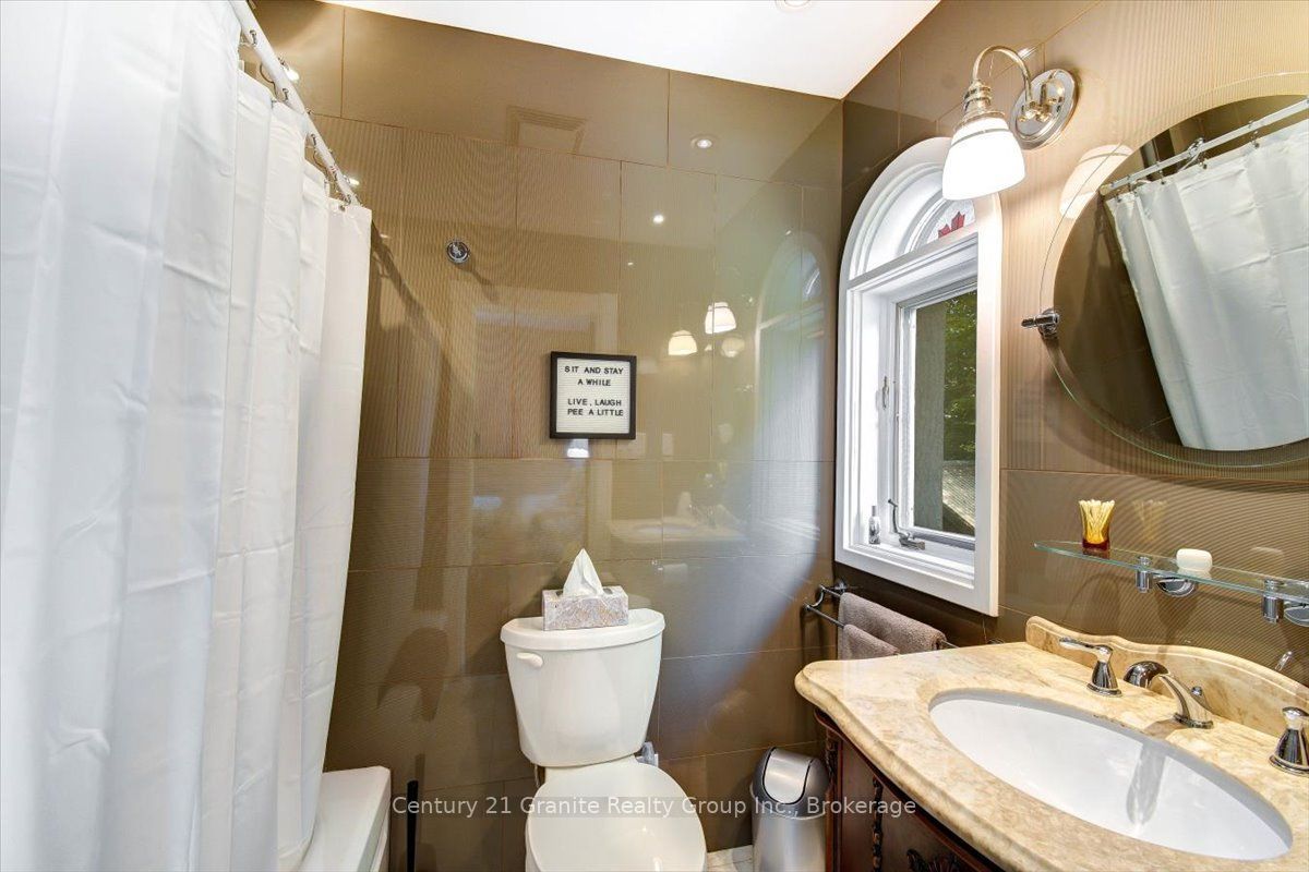 41 Maple Street Property Photo 24