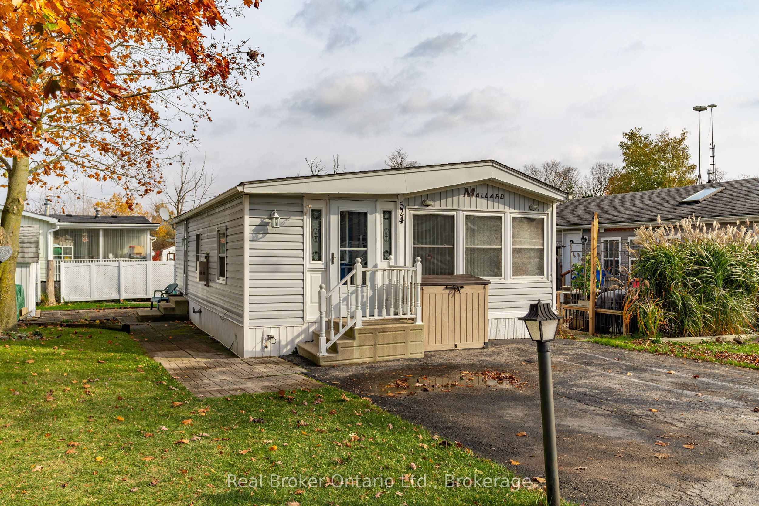 524 Poplar Place Property Photo 1