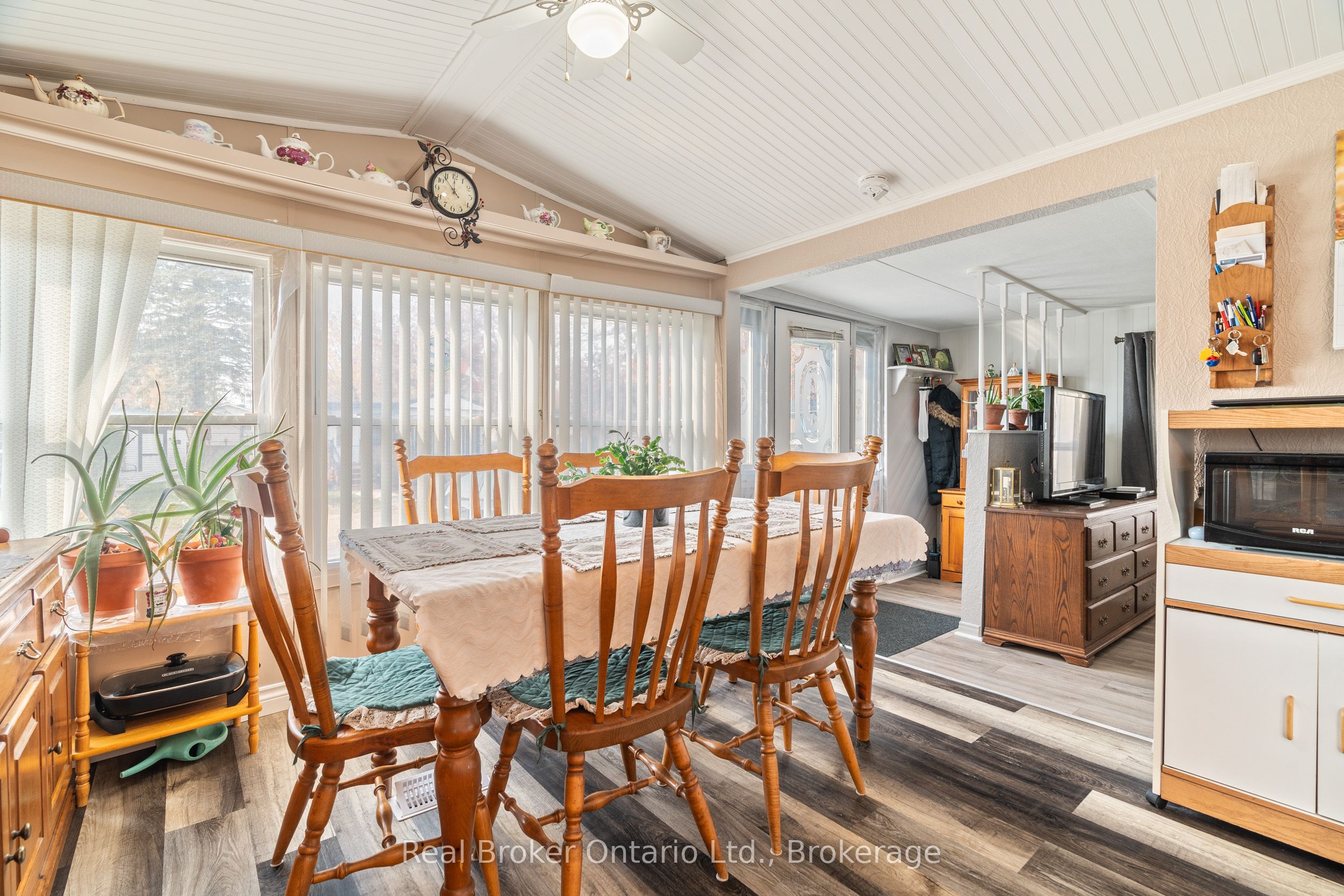 524 Poplar Place Property Photo 16