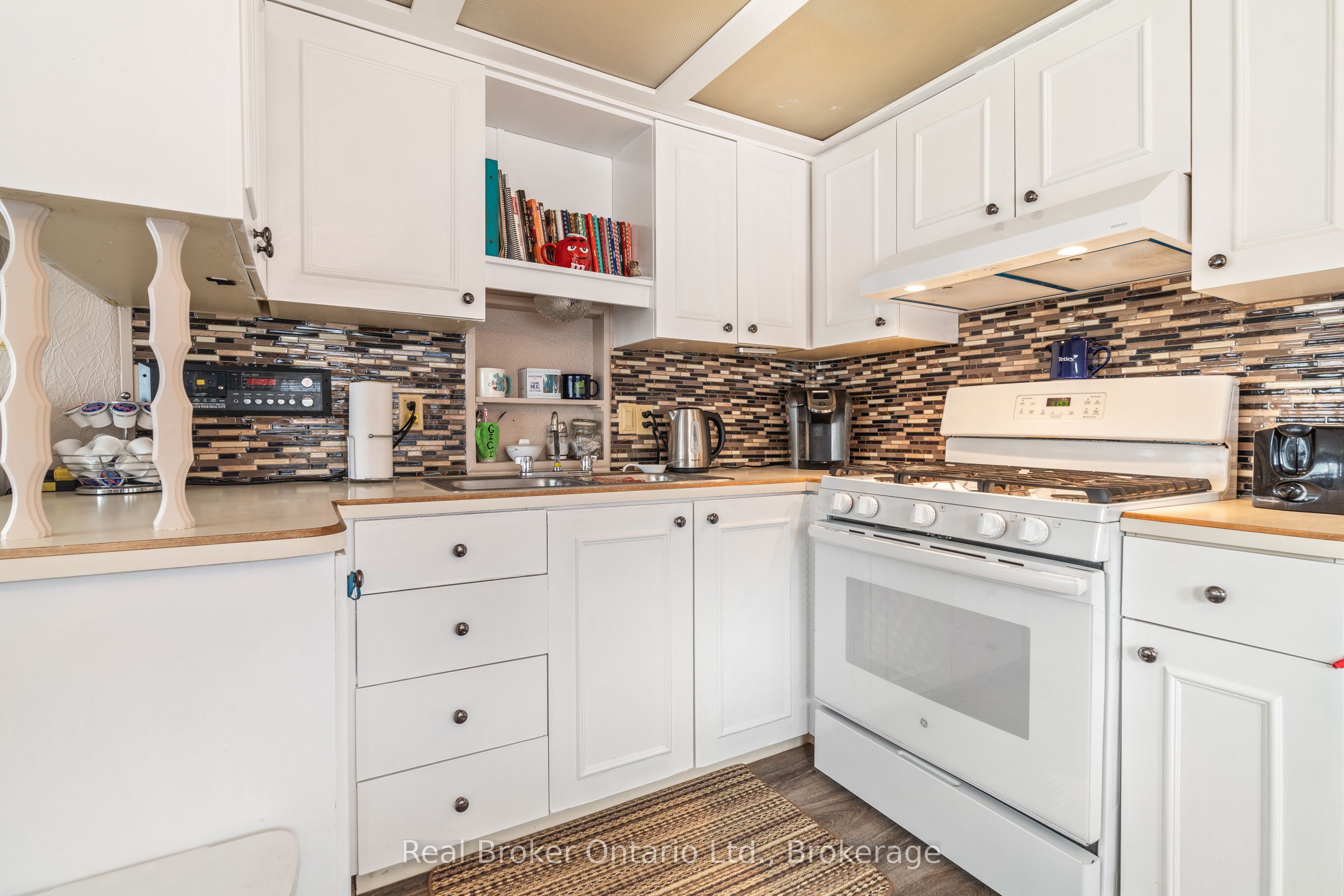524 Poplar Place Property Photo 18