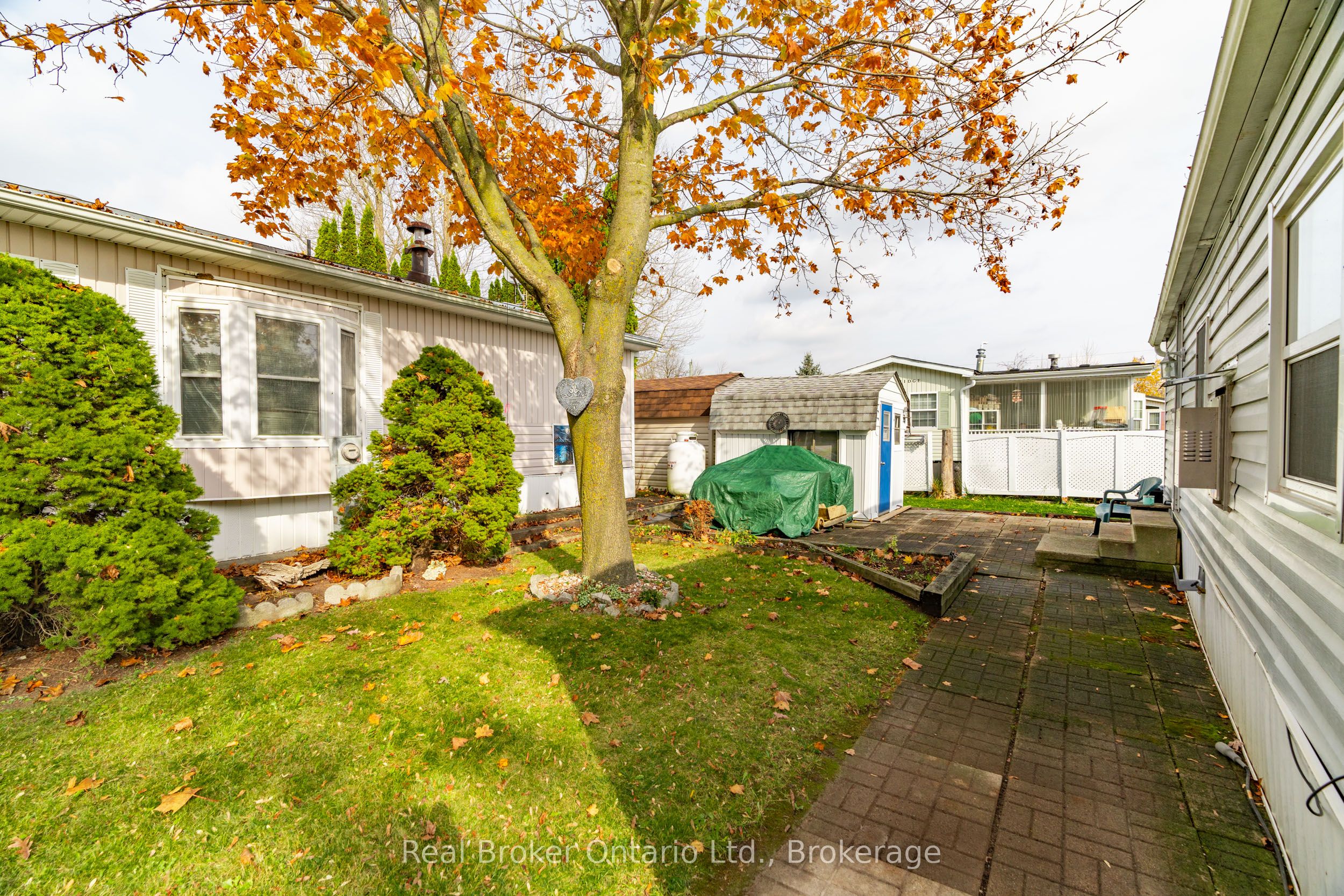 524 Poplar Place Property Photo 24