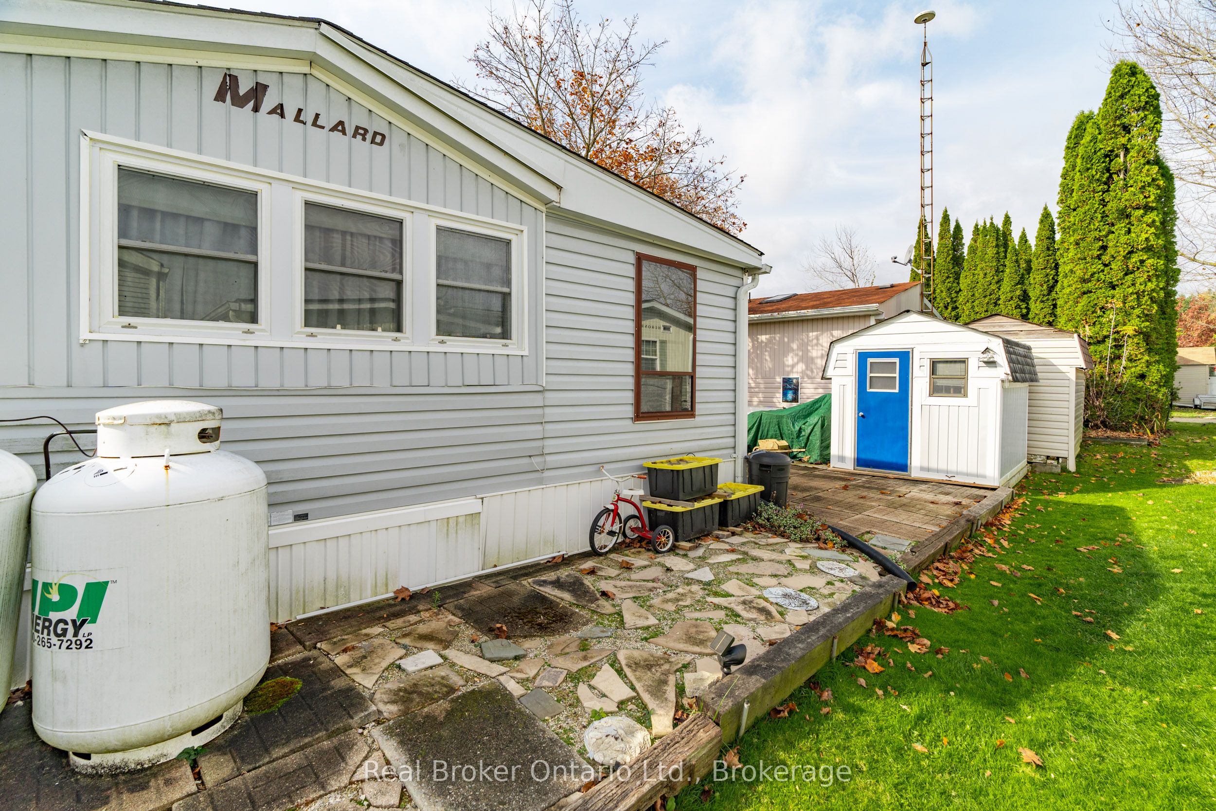 524 Poplar Place Property Photo 29