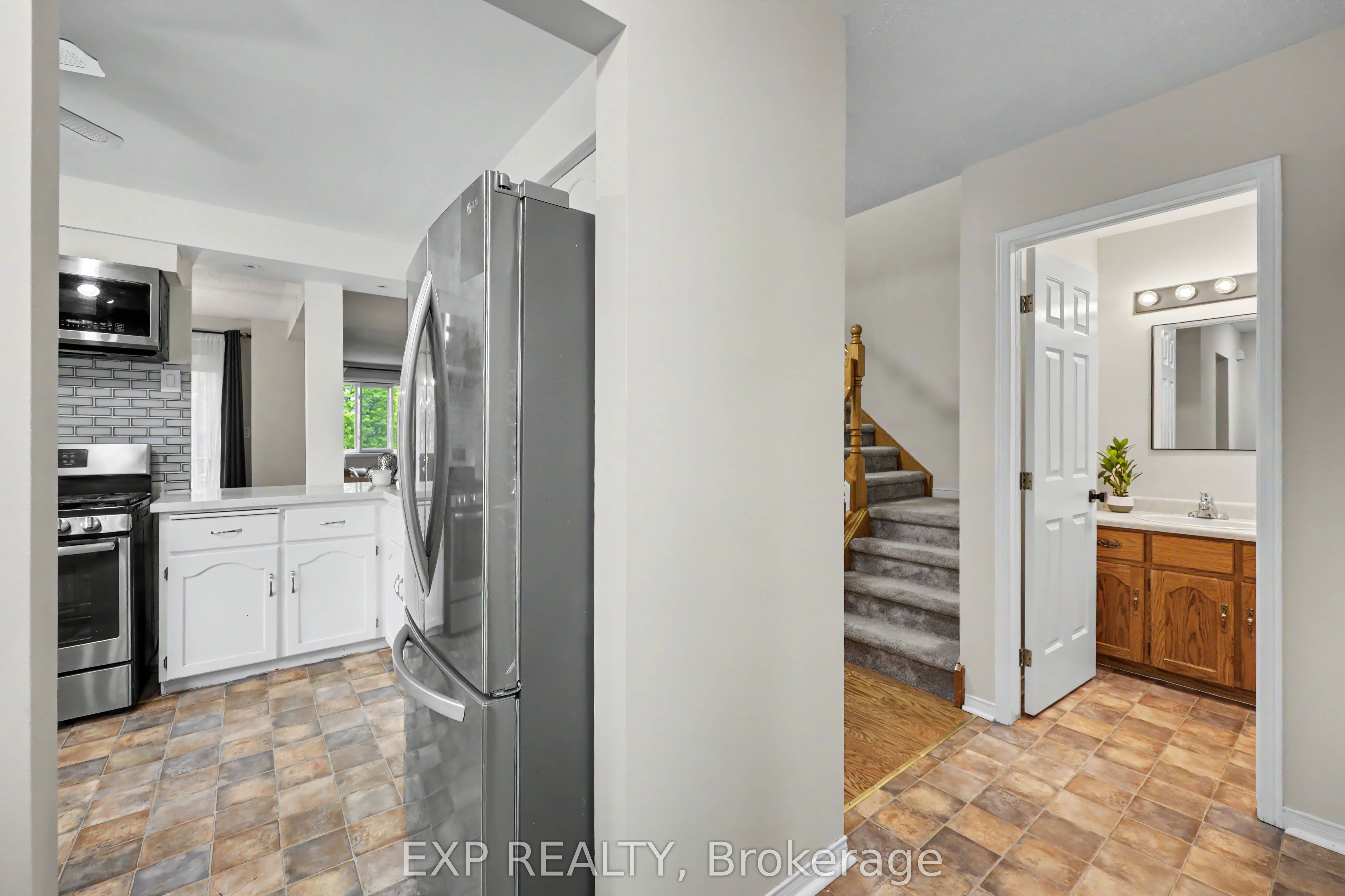 38 Elora Drive 47 Property Photo 4