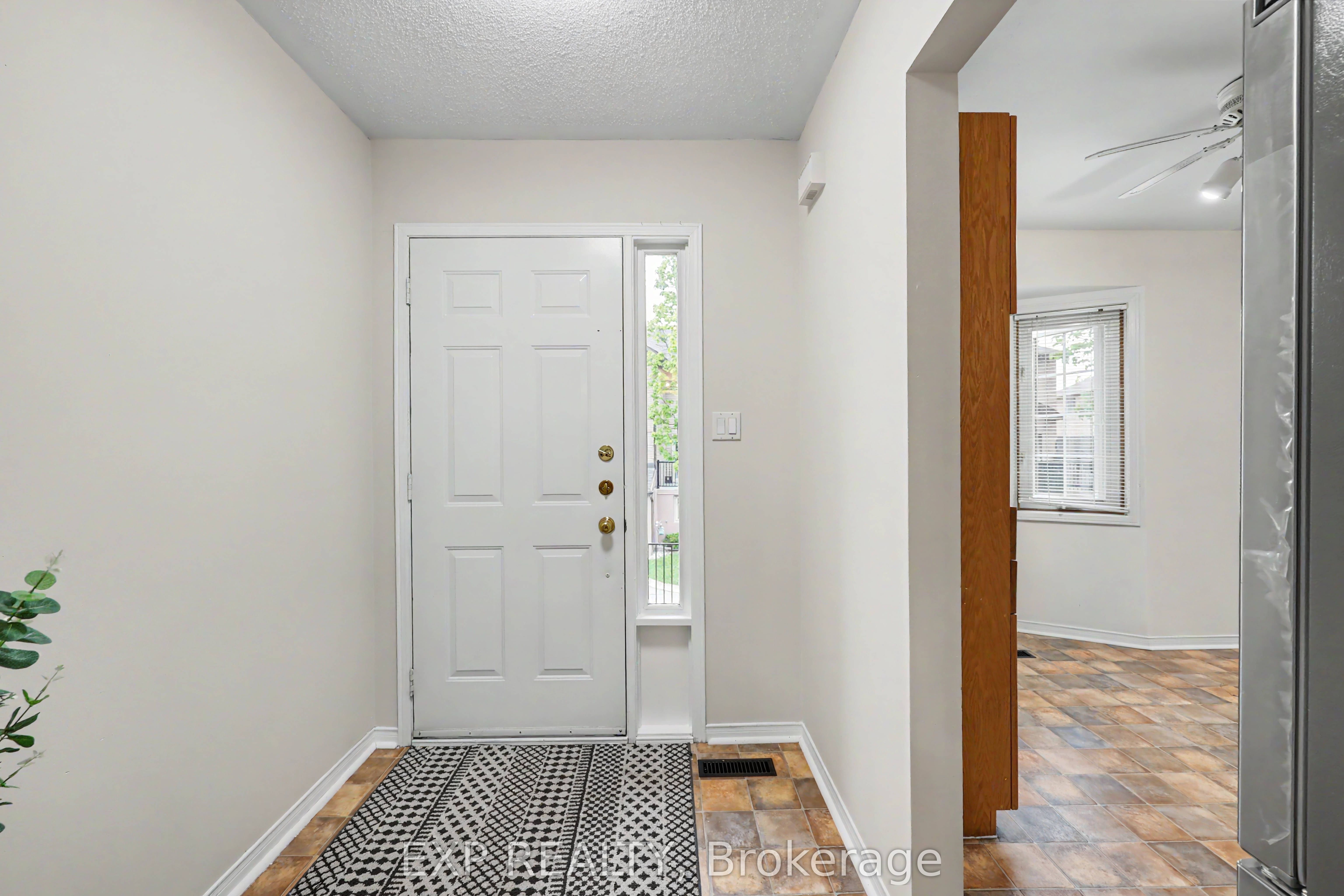 38 Elora Drive 47 Property Photo 5