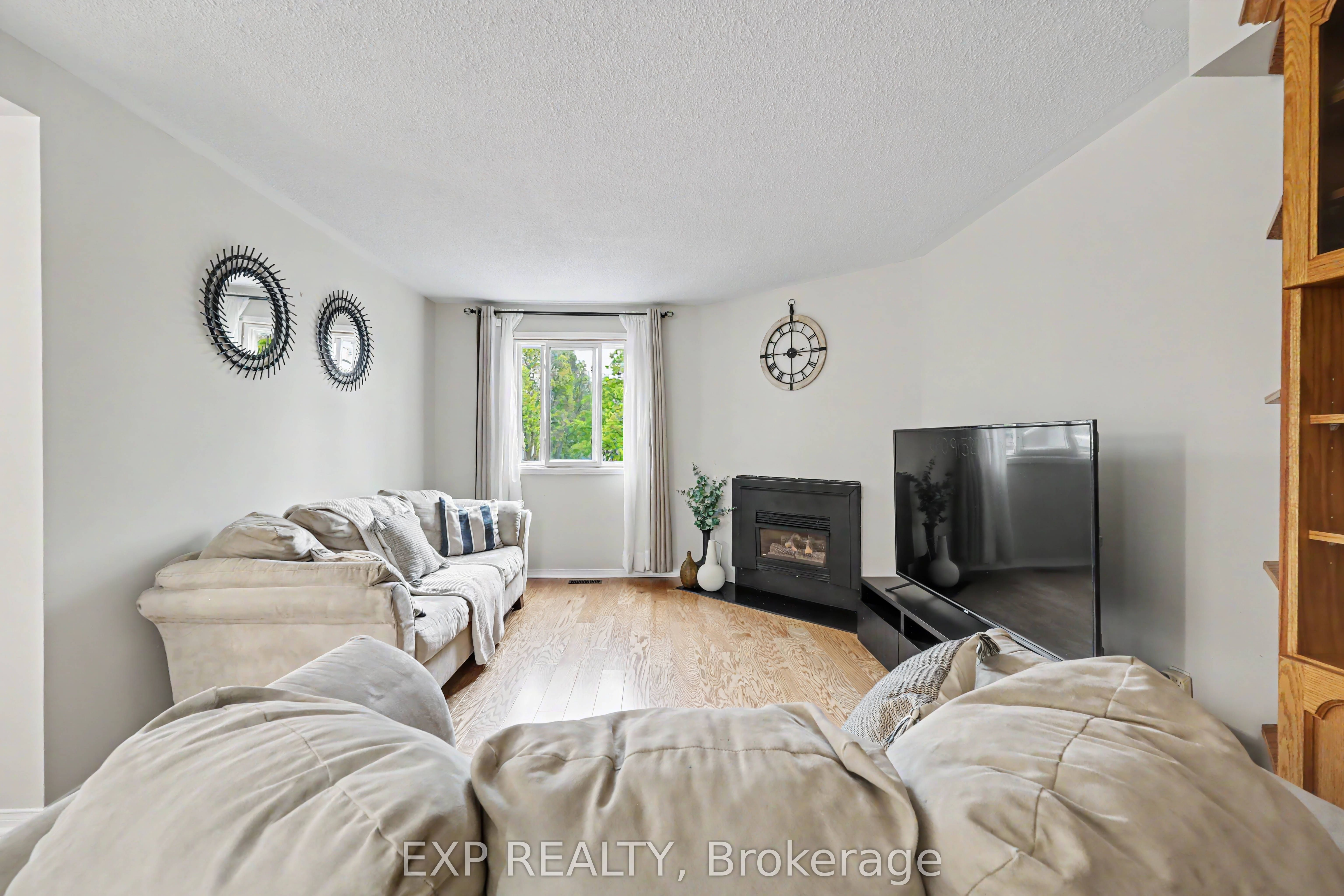 38 Elora Drive 47 Property Photo 10