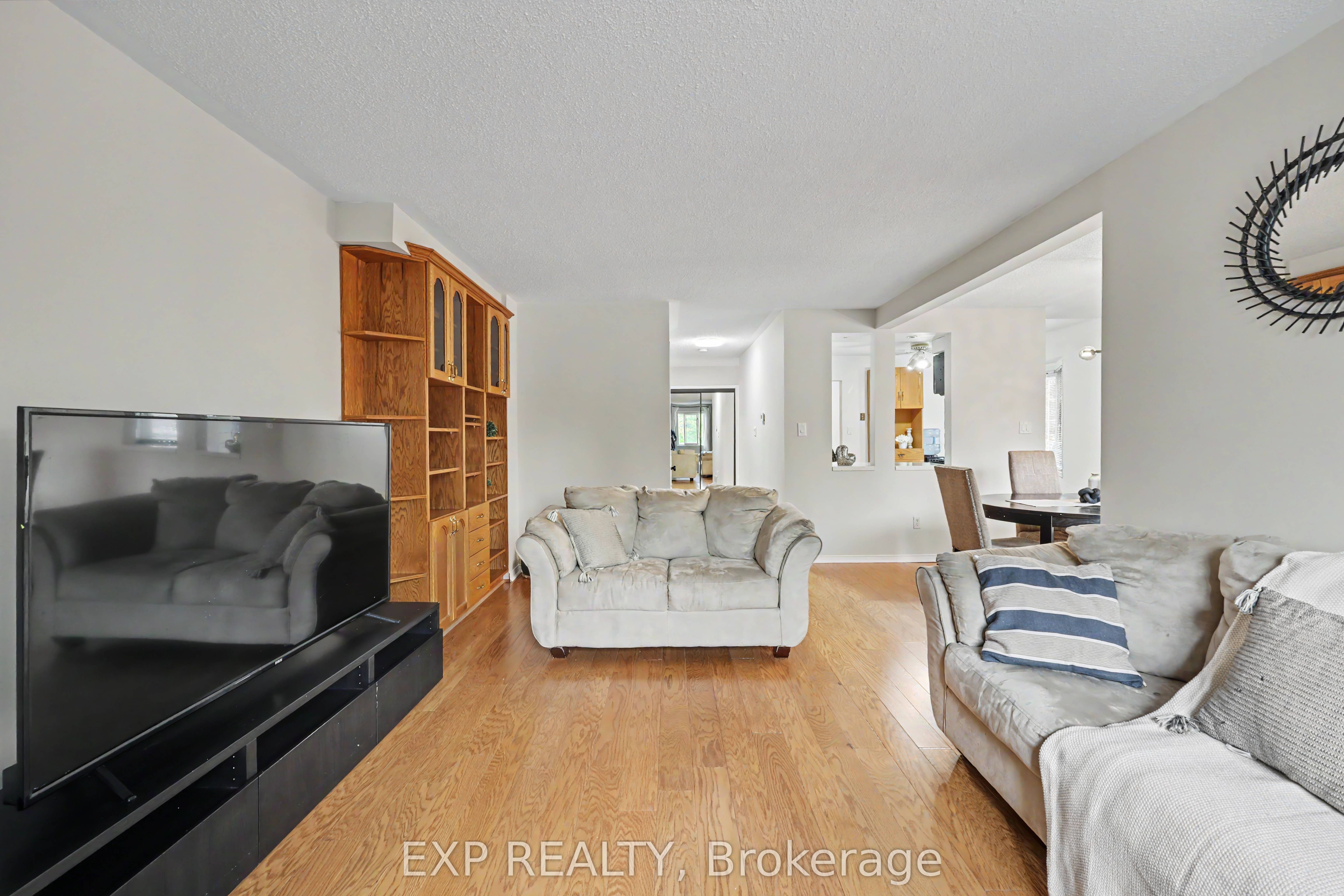 38 Elora Drive 47 Property Photo 12