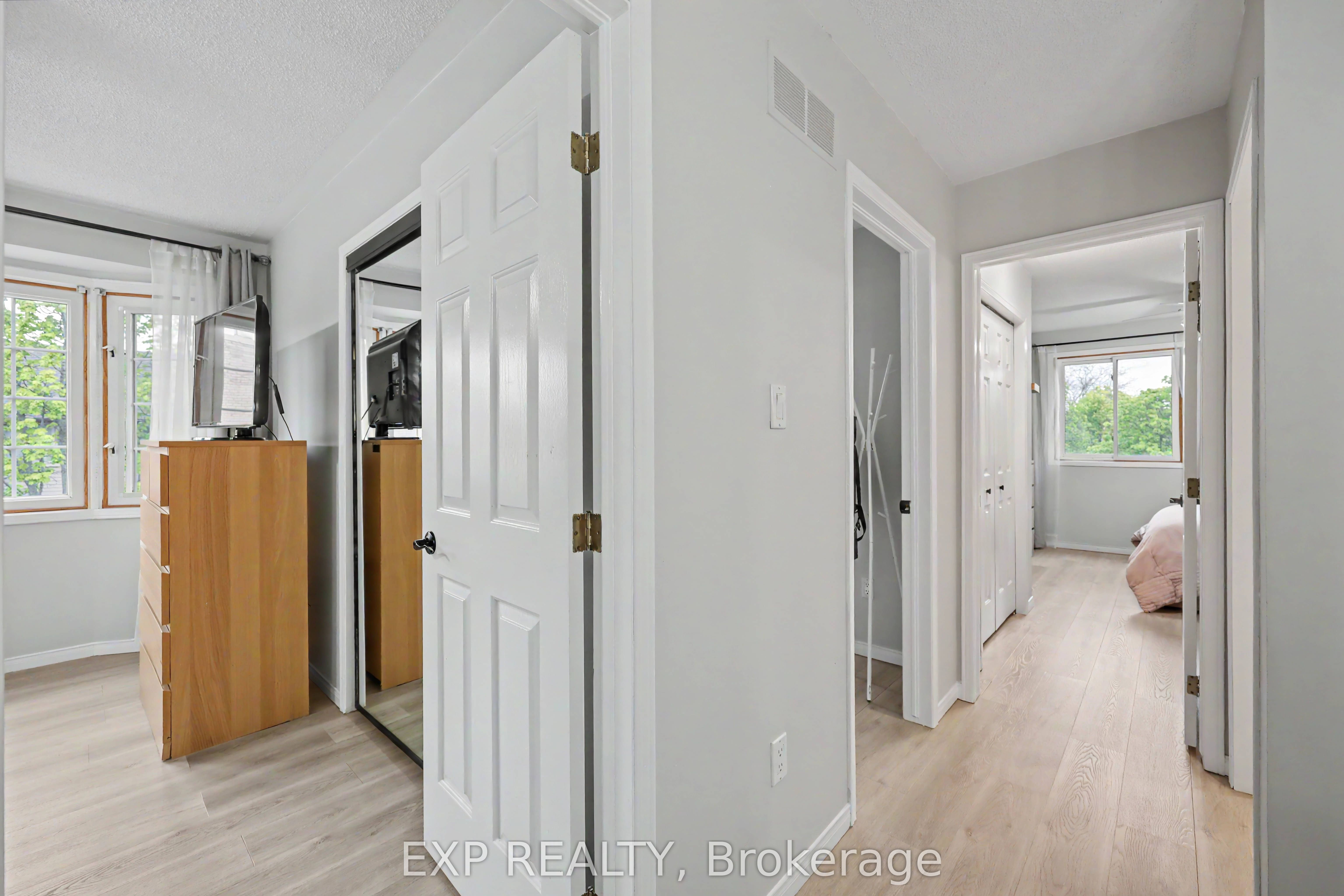 38 Elora Drive 47 Property Photo 16