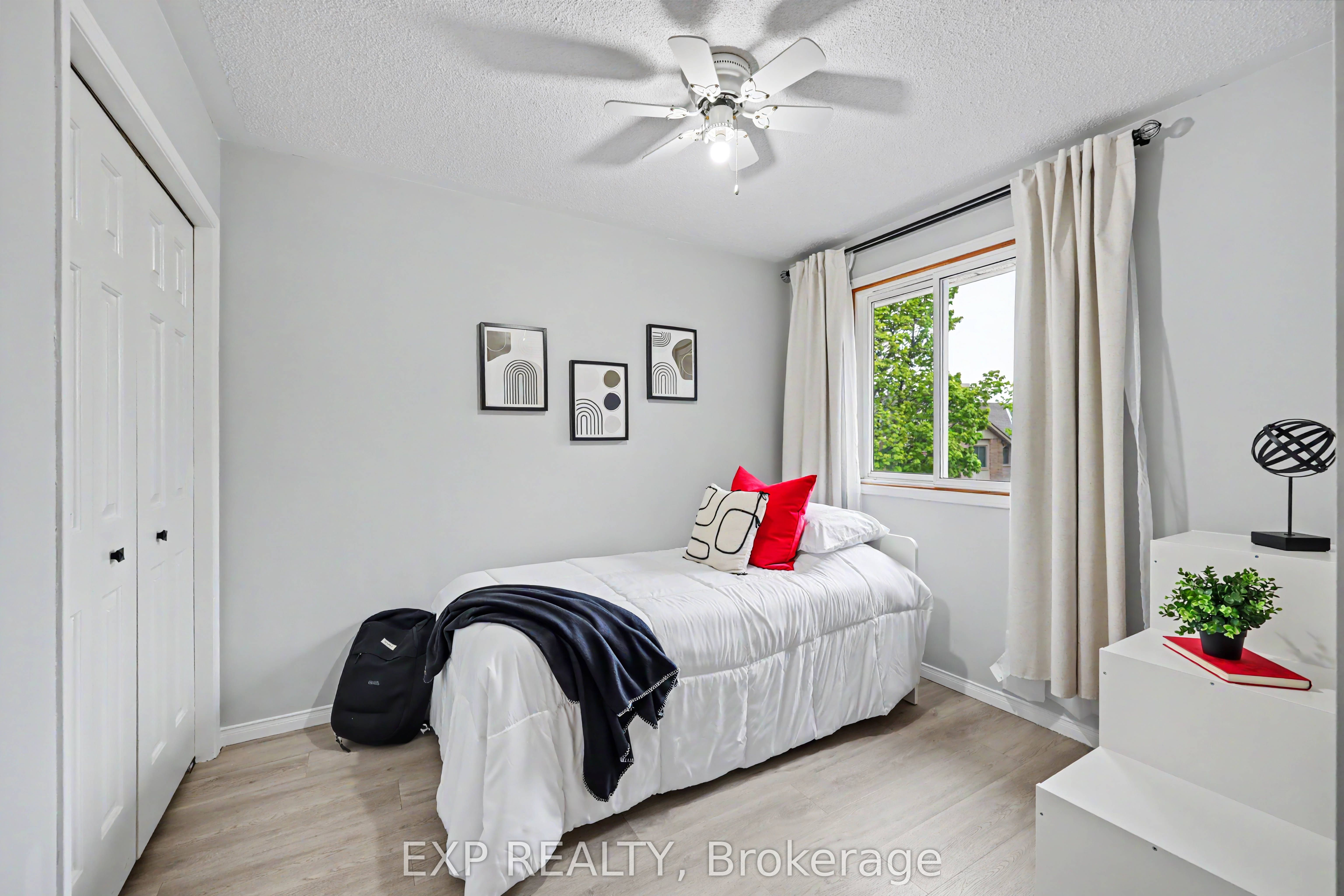 38 Elora Drive 47 Property Photo 20