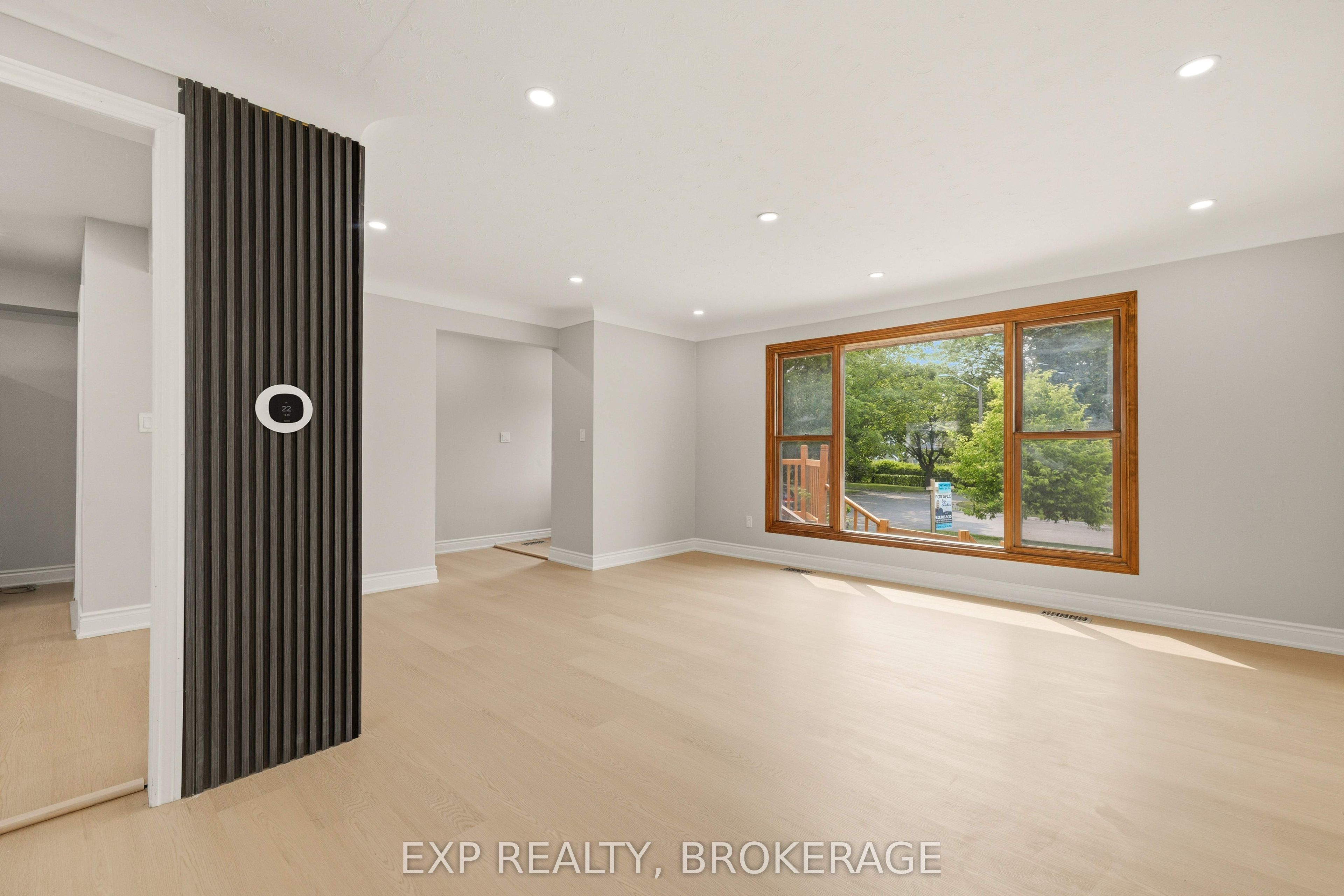 110 Liddell Crescent Property Photo 11