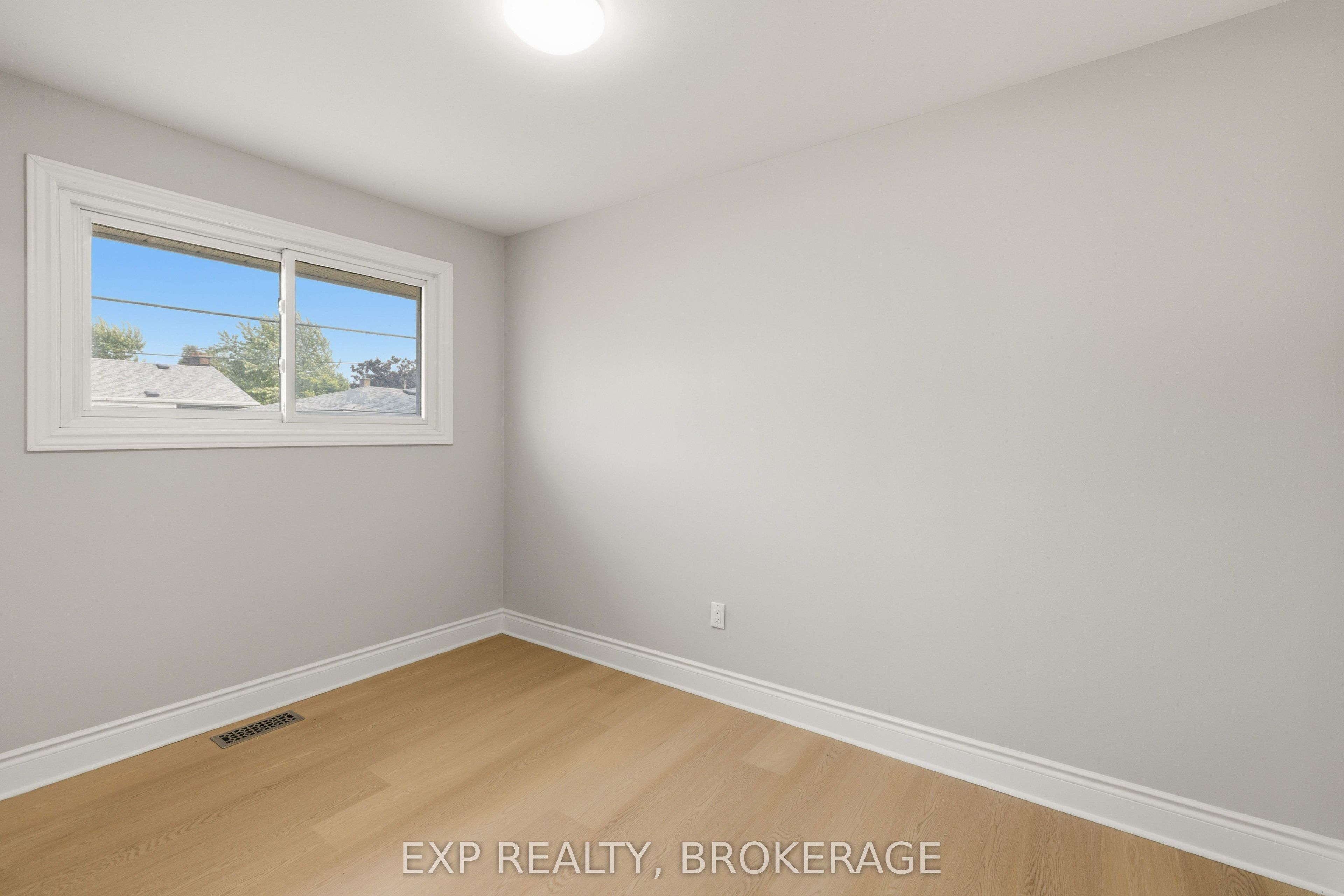 110 Liddell Crescent Property Photo 25