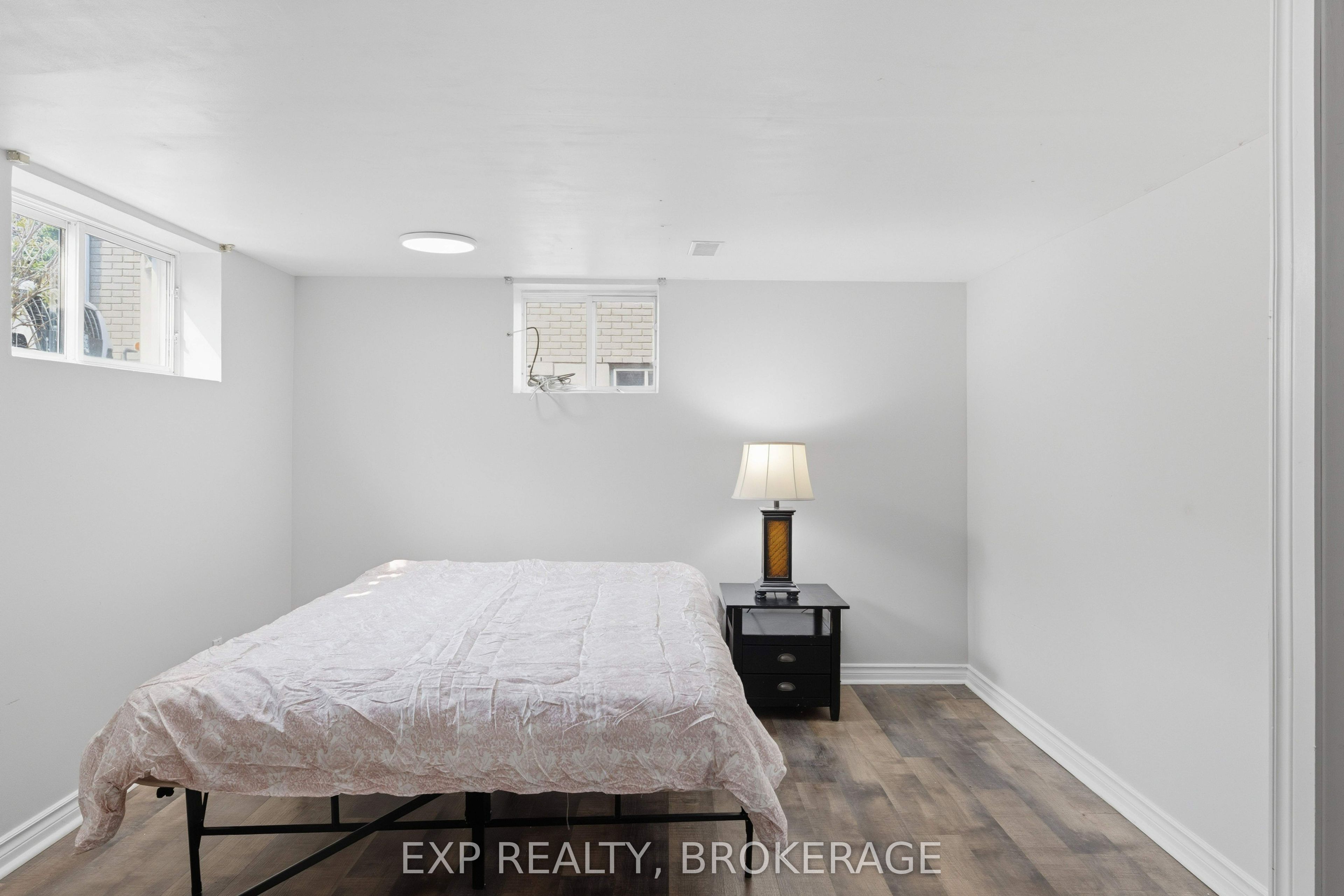 110 Liddell Crescent Property Photo 33