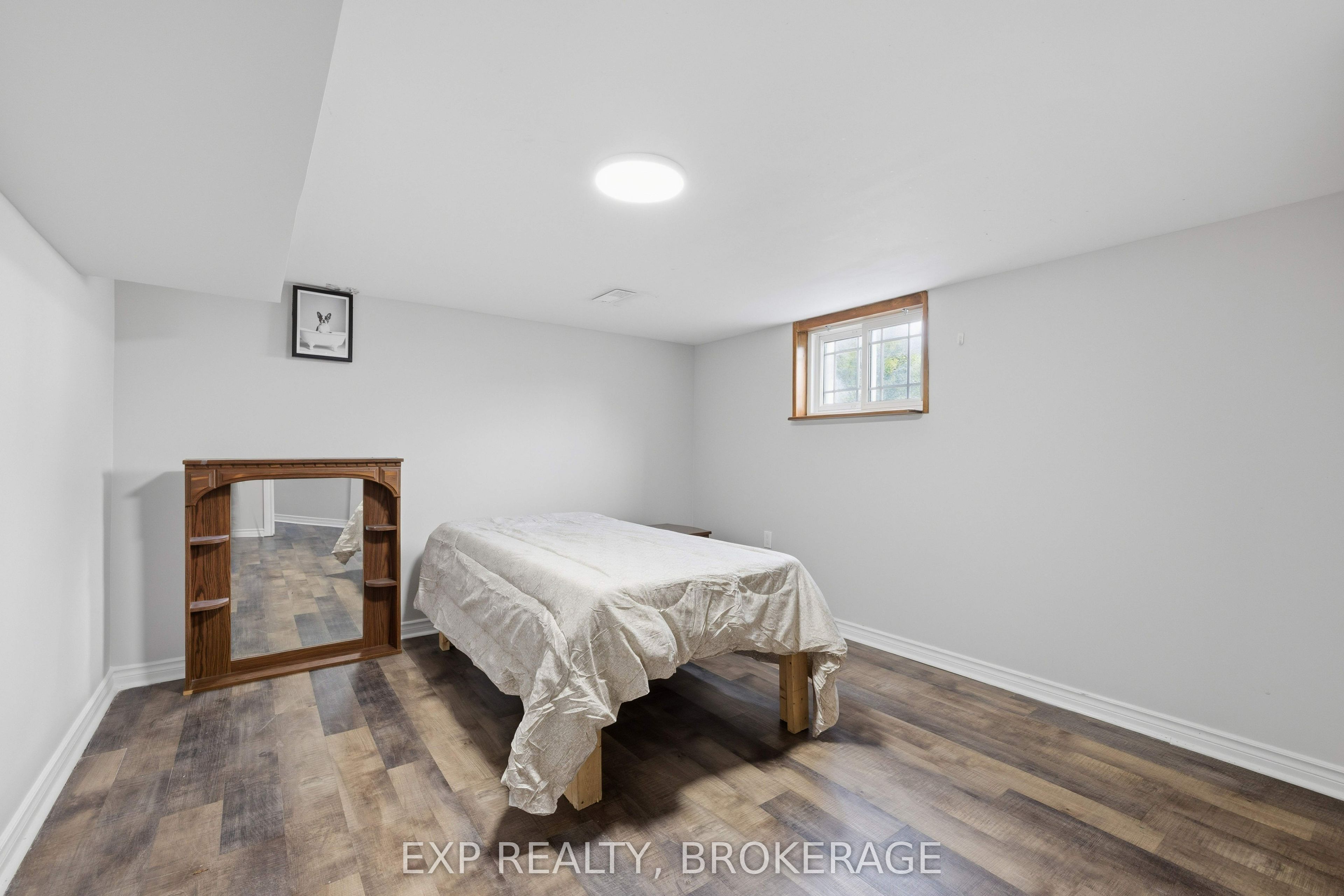 110 Liddell Crescent Property Photo 34
