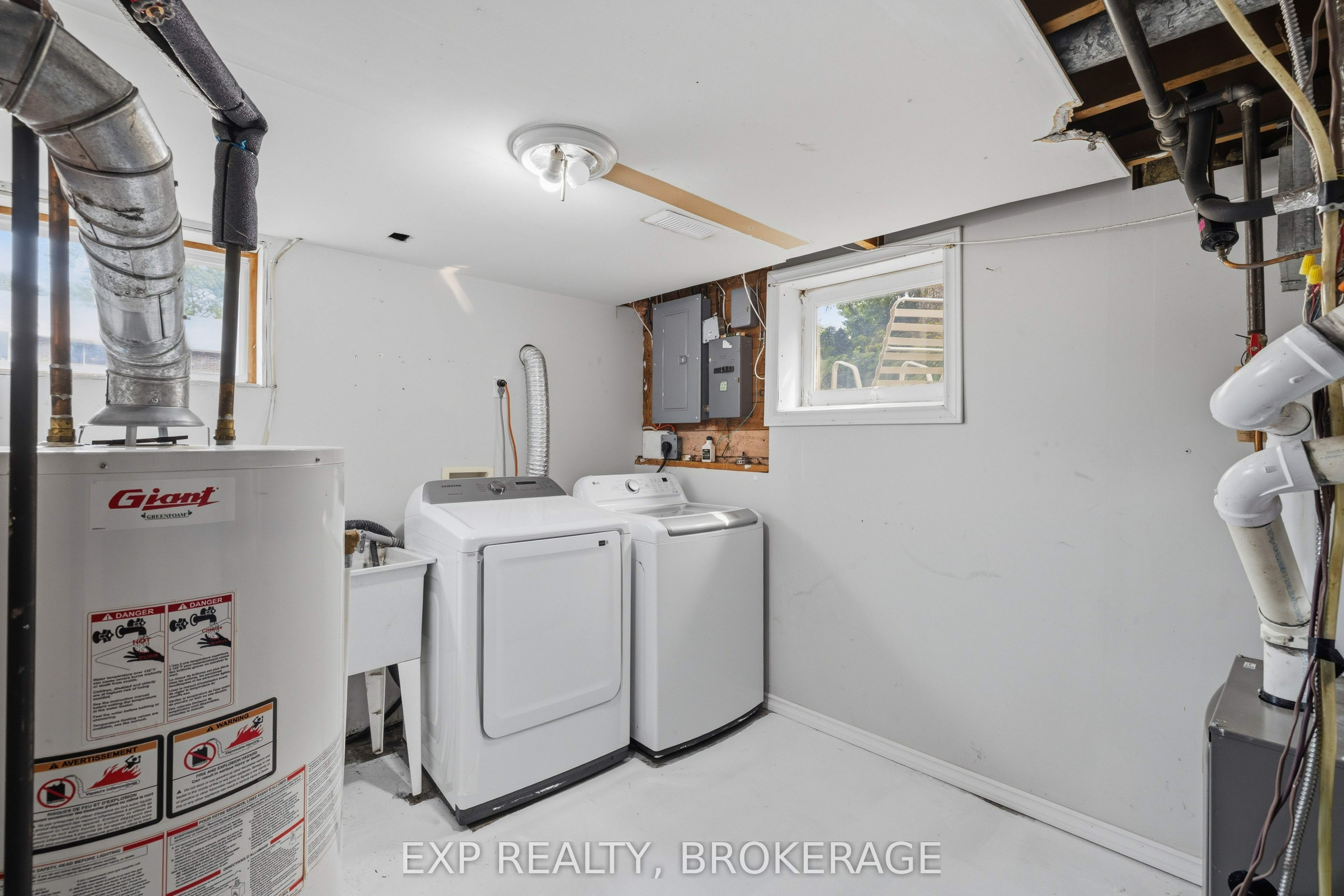 110 Liddell Crescent Property Photo 36