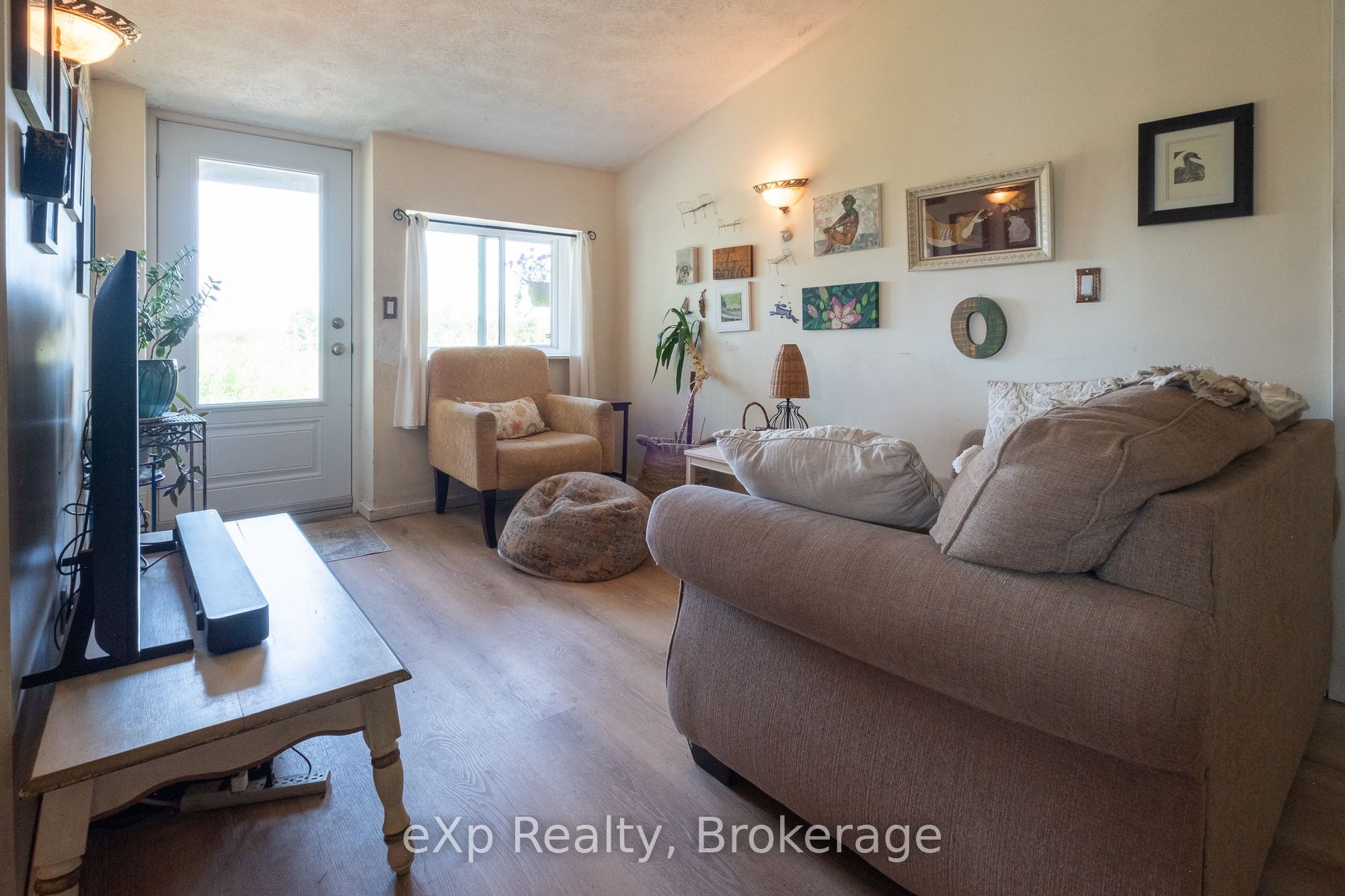 742649 Sideroad 4b Property Photo 6