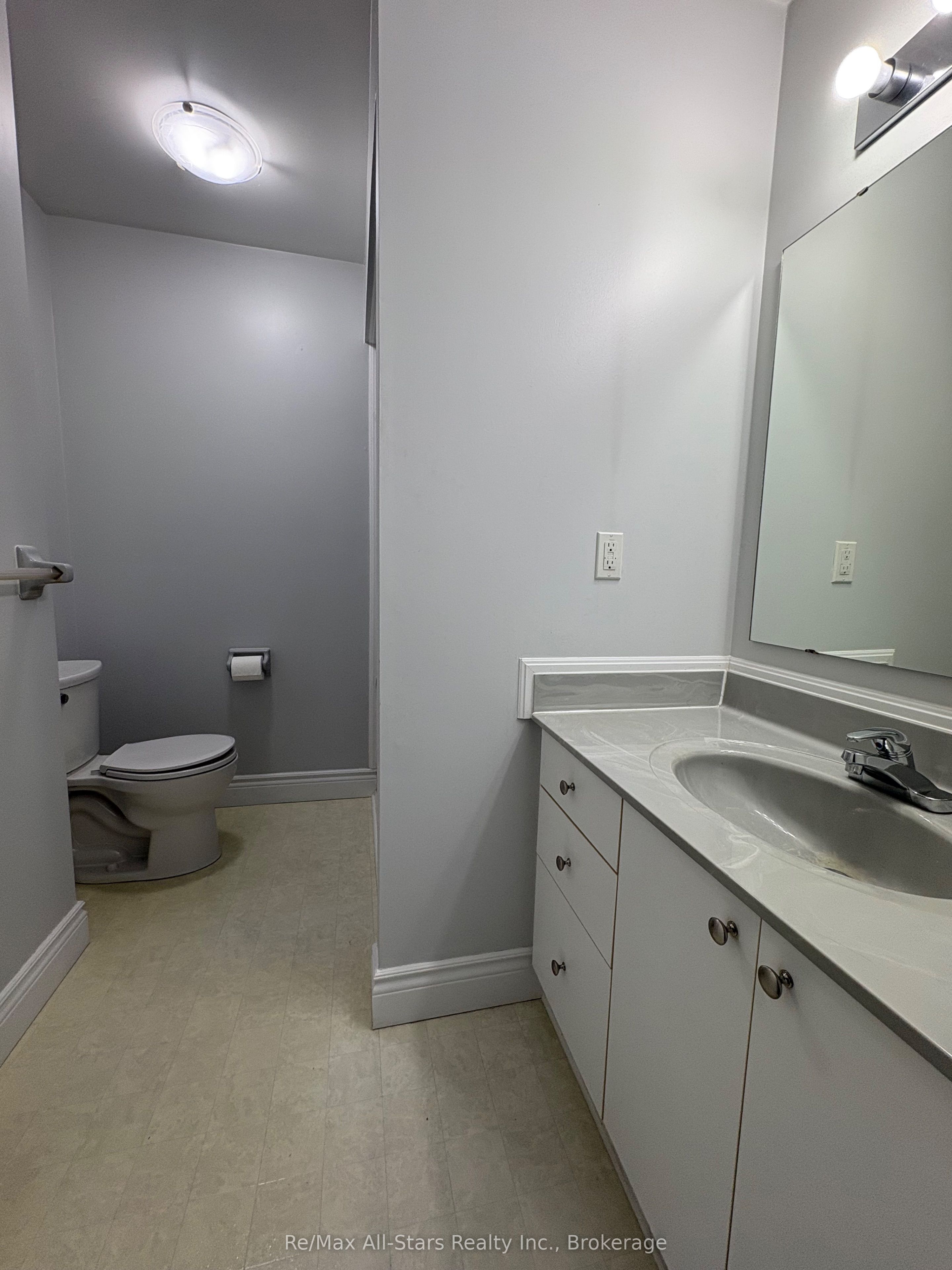8 Whitney Court Property Photo 15