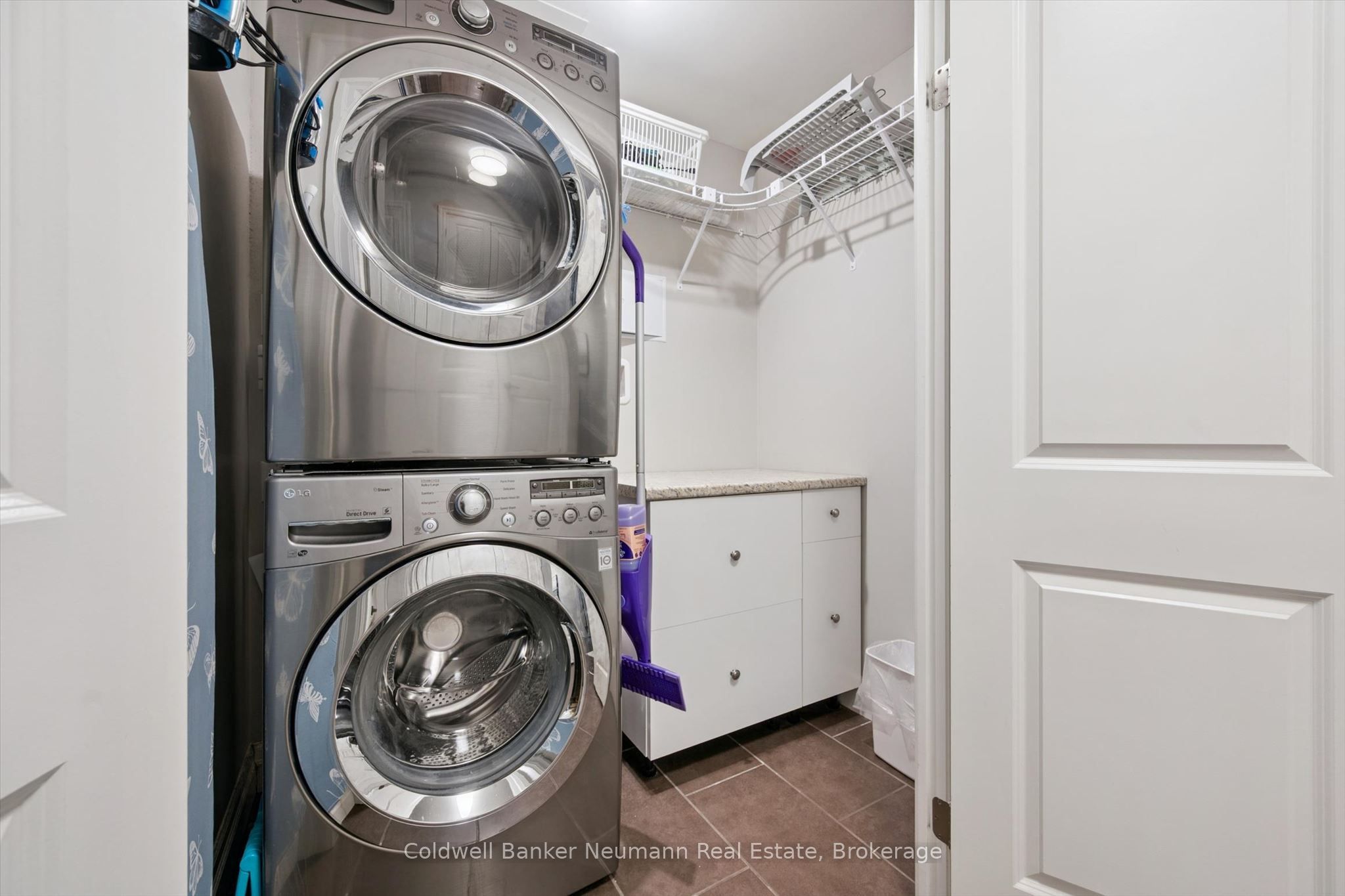 160 Macdonell Street 504 Property Photo 26