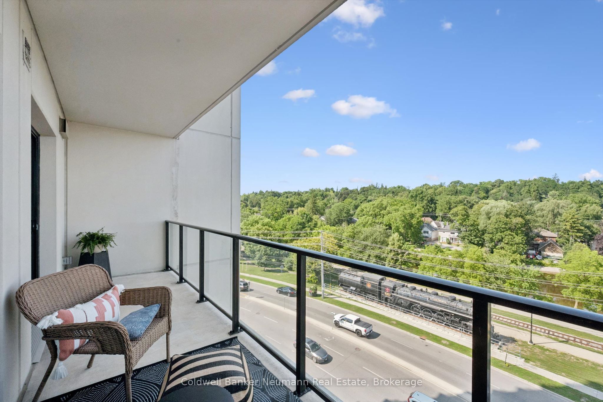 160 Macdonell Street 504 Property Photo 27