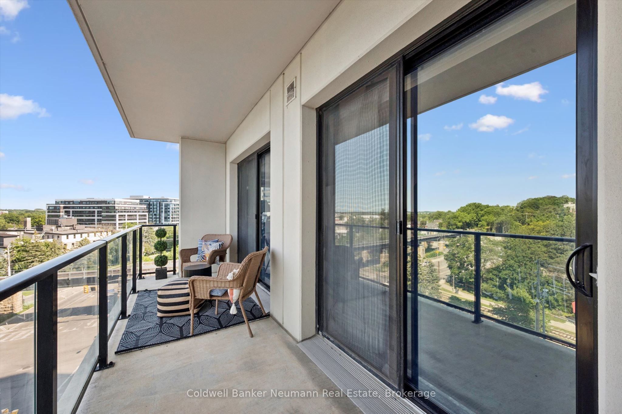 160 Macdonell Street 504 Property Photo 28