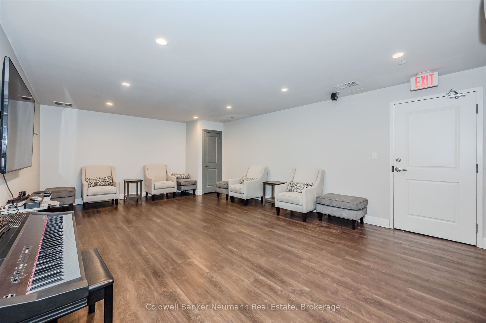 160 Macdonell Street 504 Property Photo 33