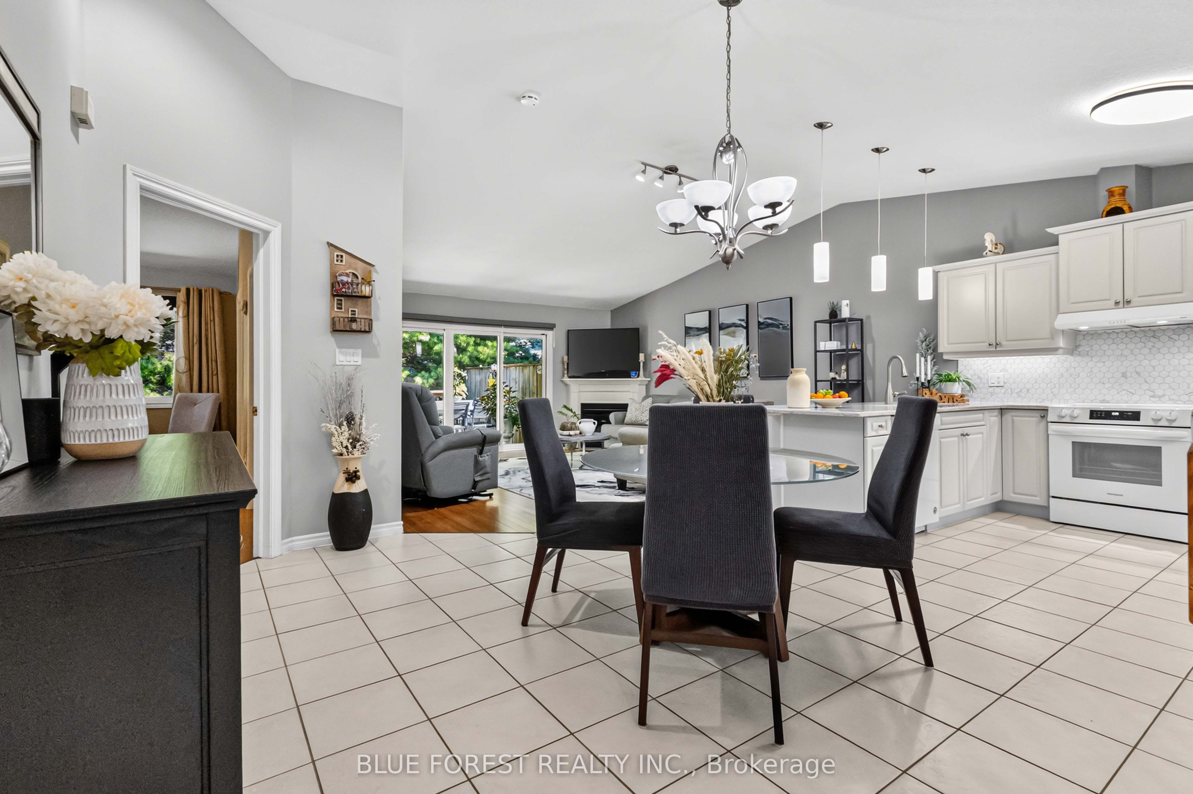 43 Capulet Walk 38 Property Photo 8