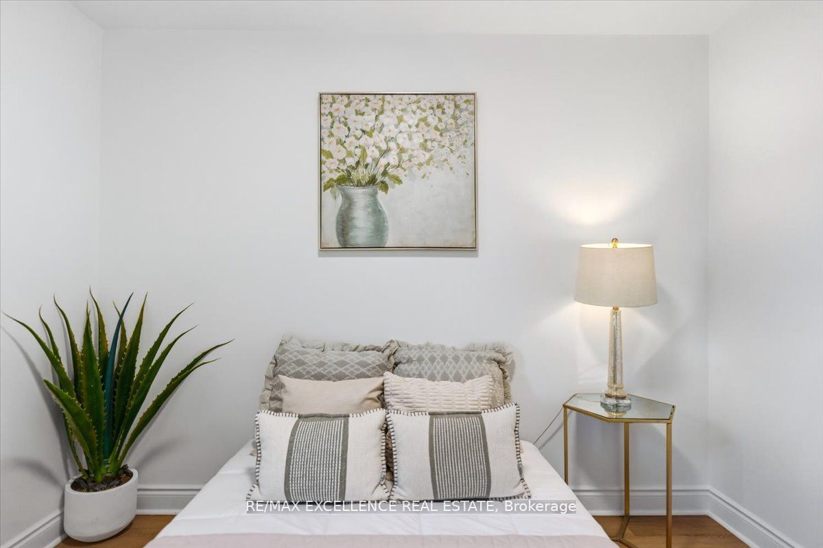 627 Upper Sherman Avenue Property Photo 16