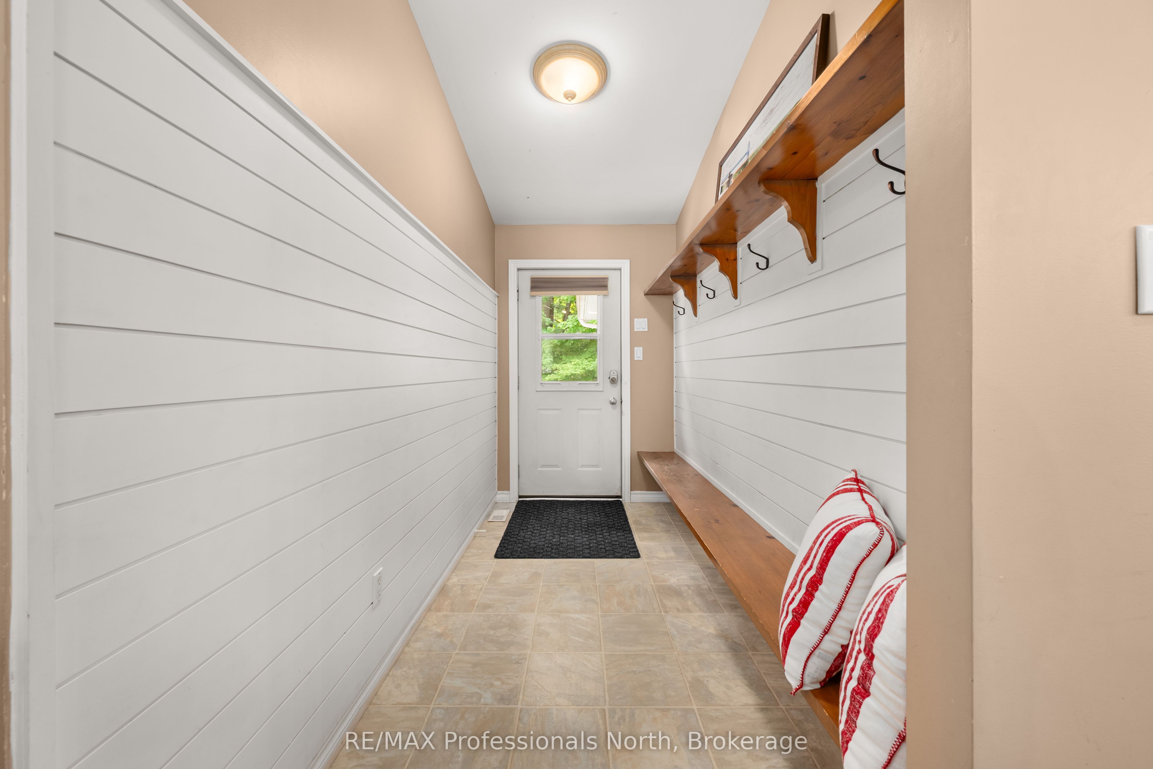 1044 Elk Drive Property Photo 7