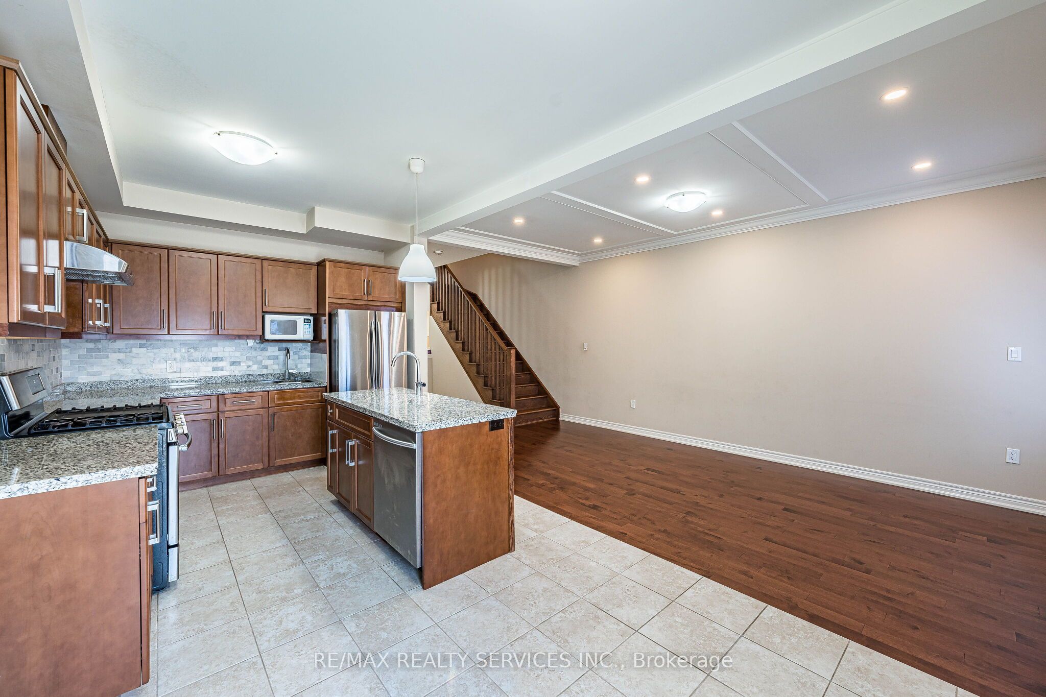 43 Sonoma Valley Crescent Property Photo 12