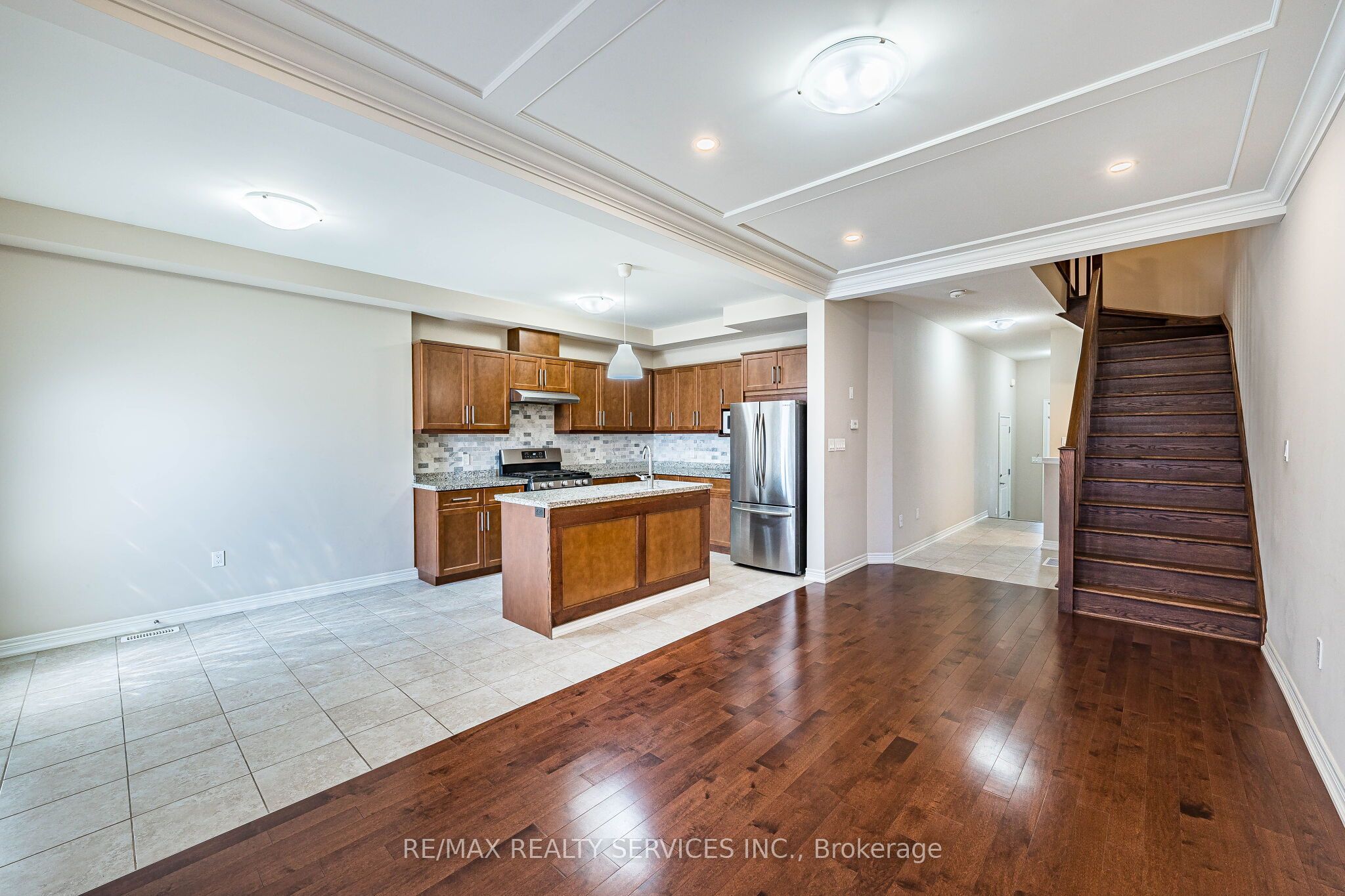 43 Sonoma Valley Crescent Property Photo 13