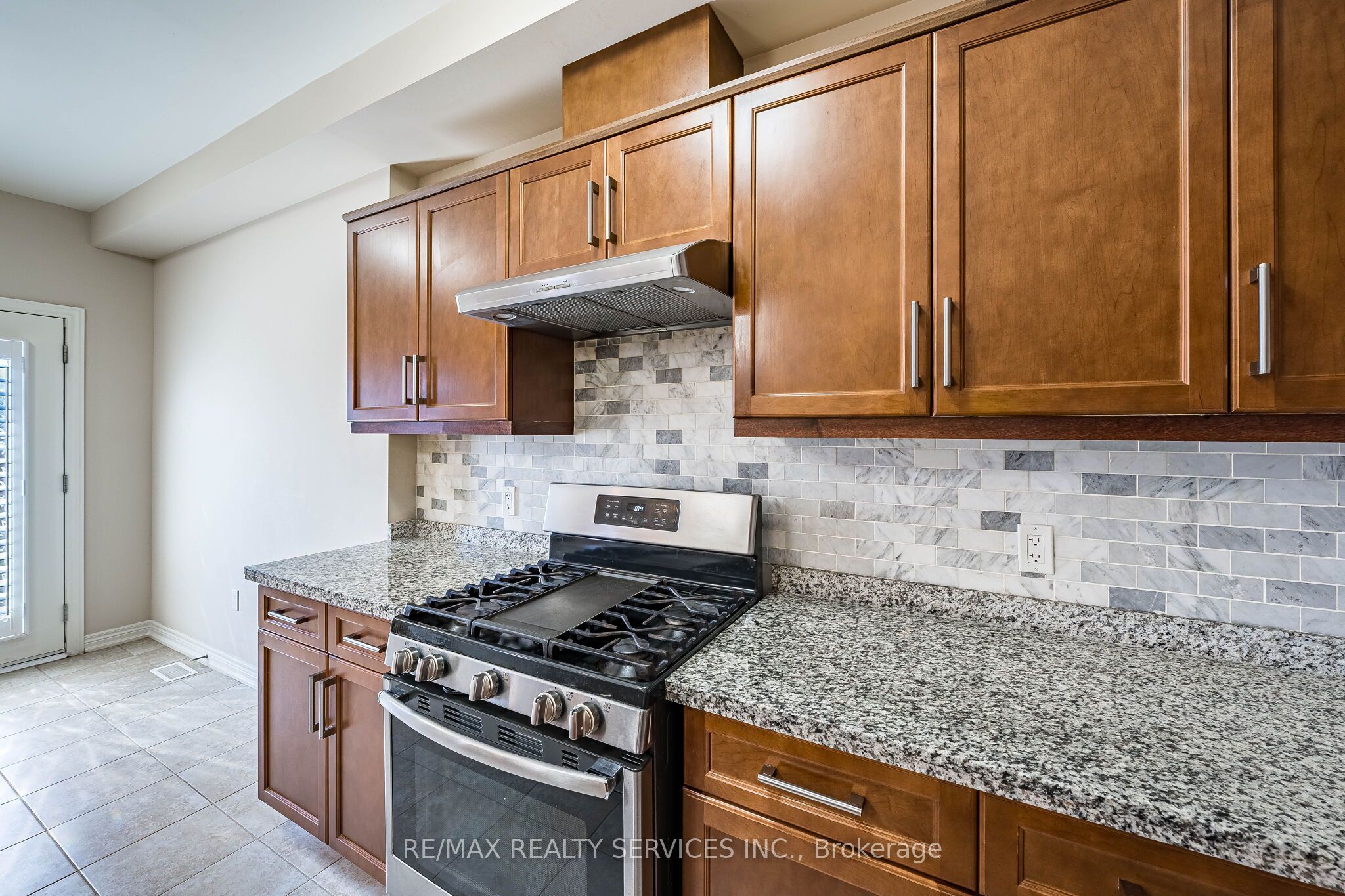 43 Sonoma Valley Crescent Property Photo 16