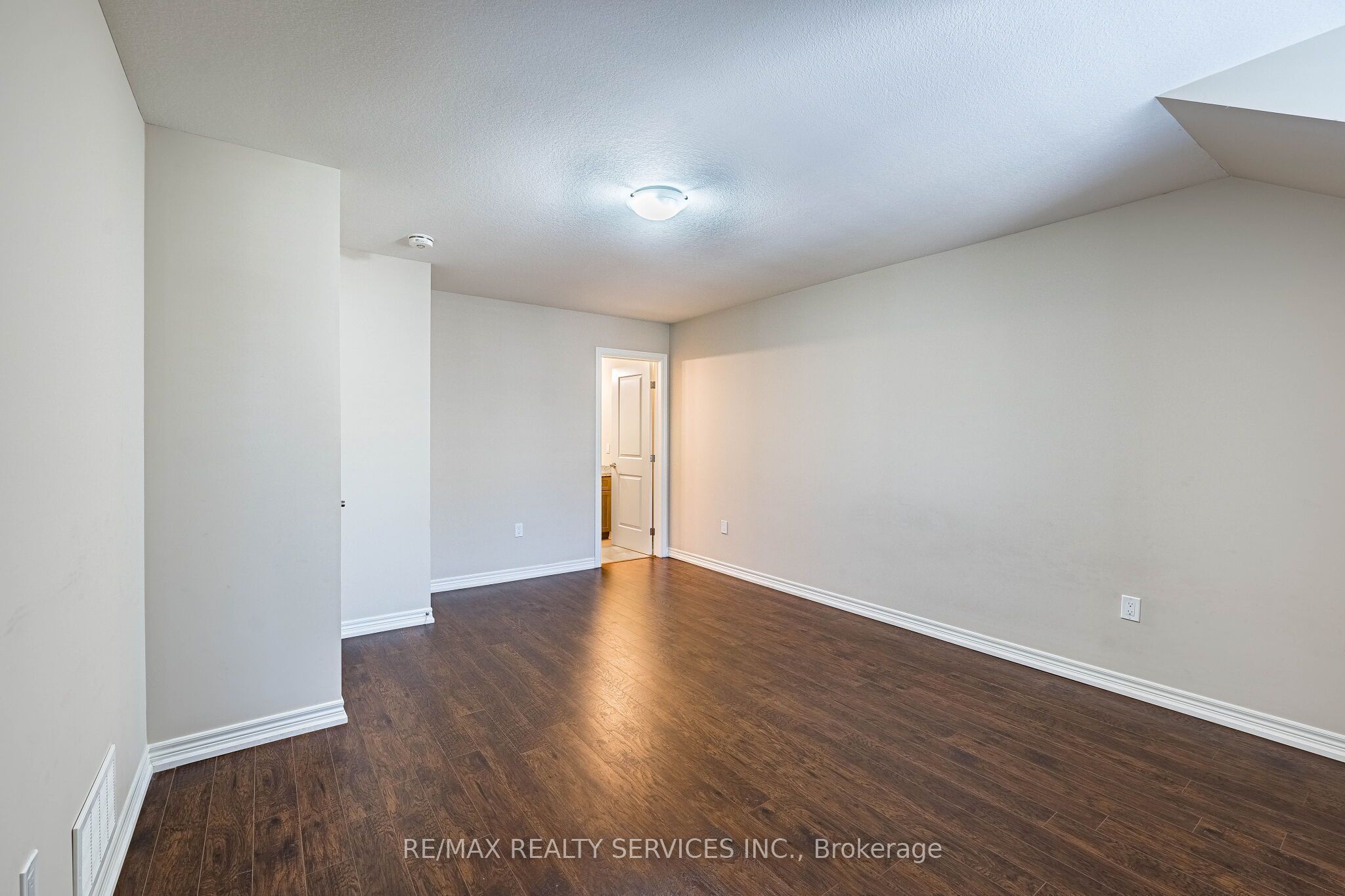 43 Sonoma Valley Crescent Property Photo 25