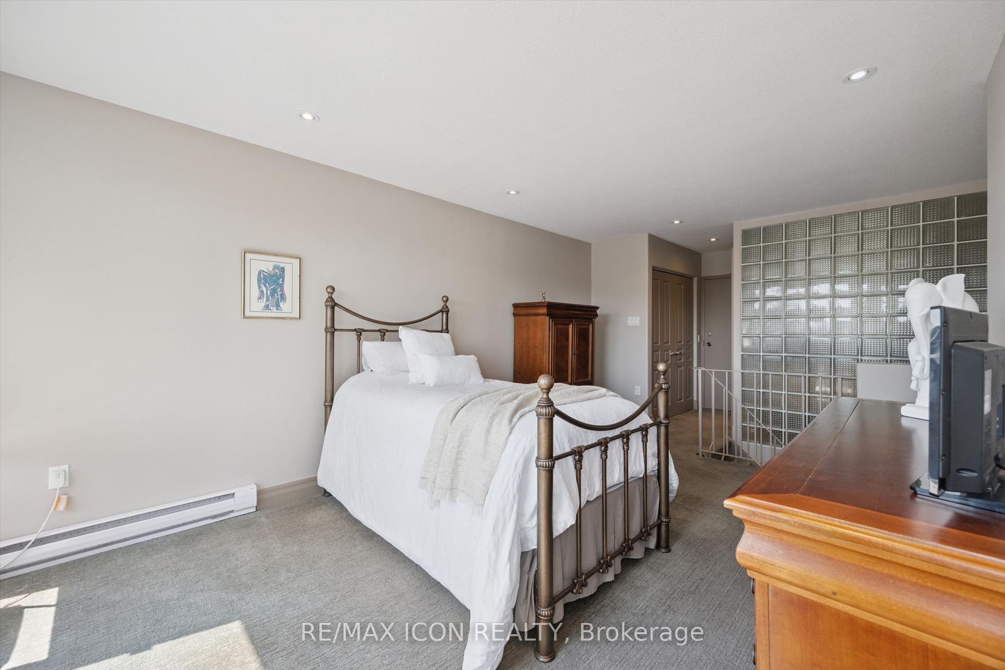 36 Hayhurst Road 329 Property Photo 20
