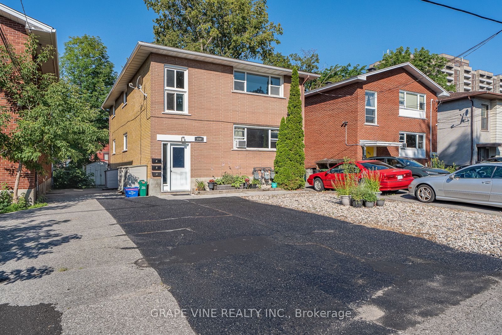 898 Watson Avenue Property Photo 2