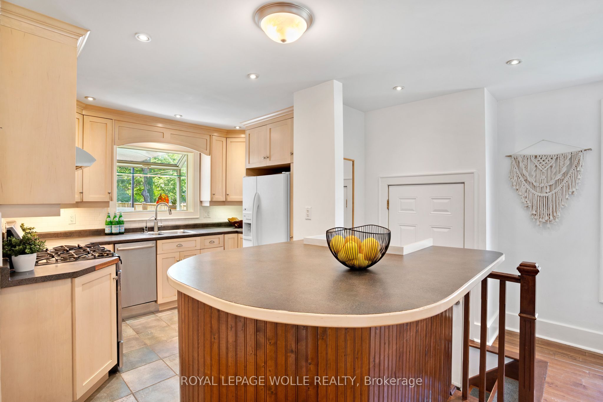 18 West River Street Property Photo 14