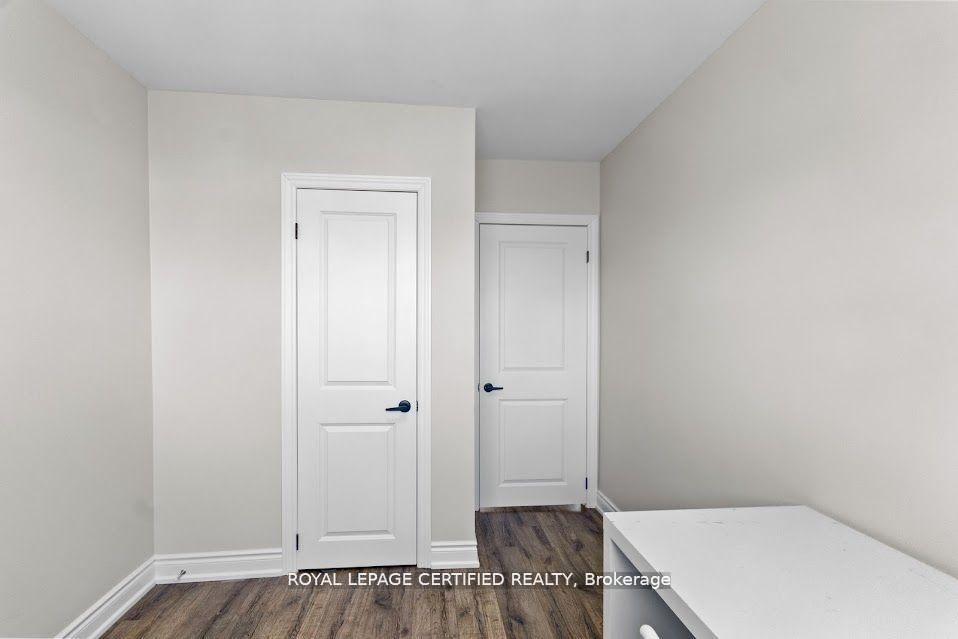 38 Collier Road N Property Photo 10