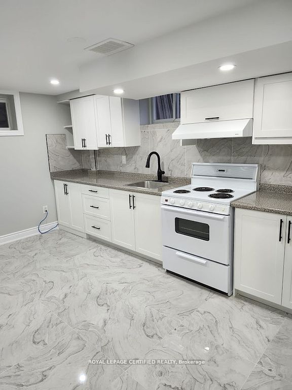 38 Collier Road N Property Photo 25