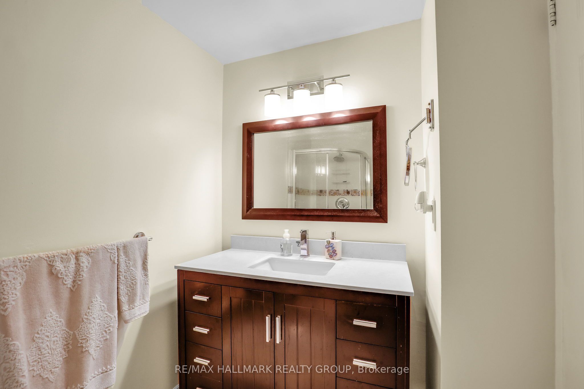 960 Teron Road 906 Property Photo 16
