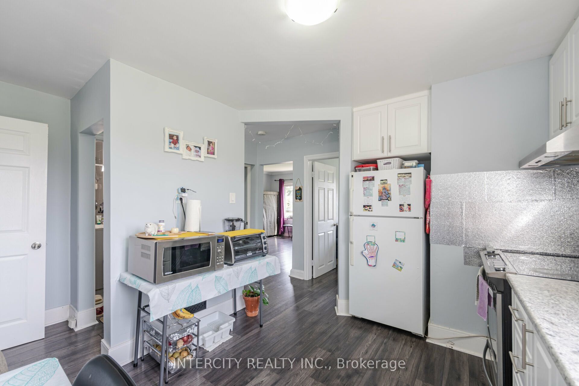 231 Lawrence Avenue Property Photo 13