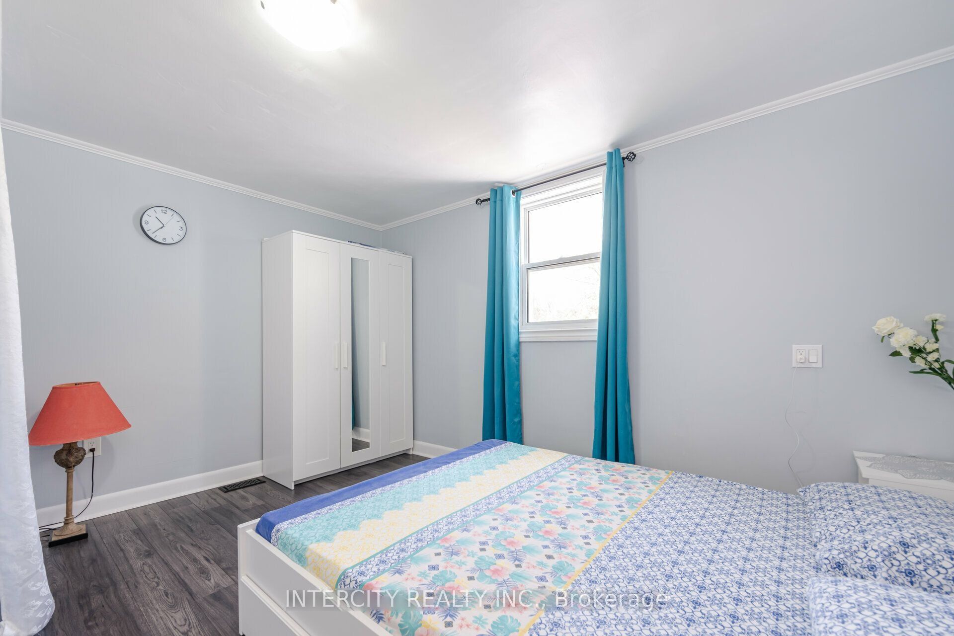 231 Lawrence Avenue Property Photo 16