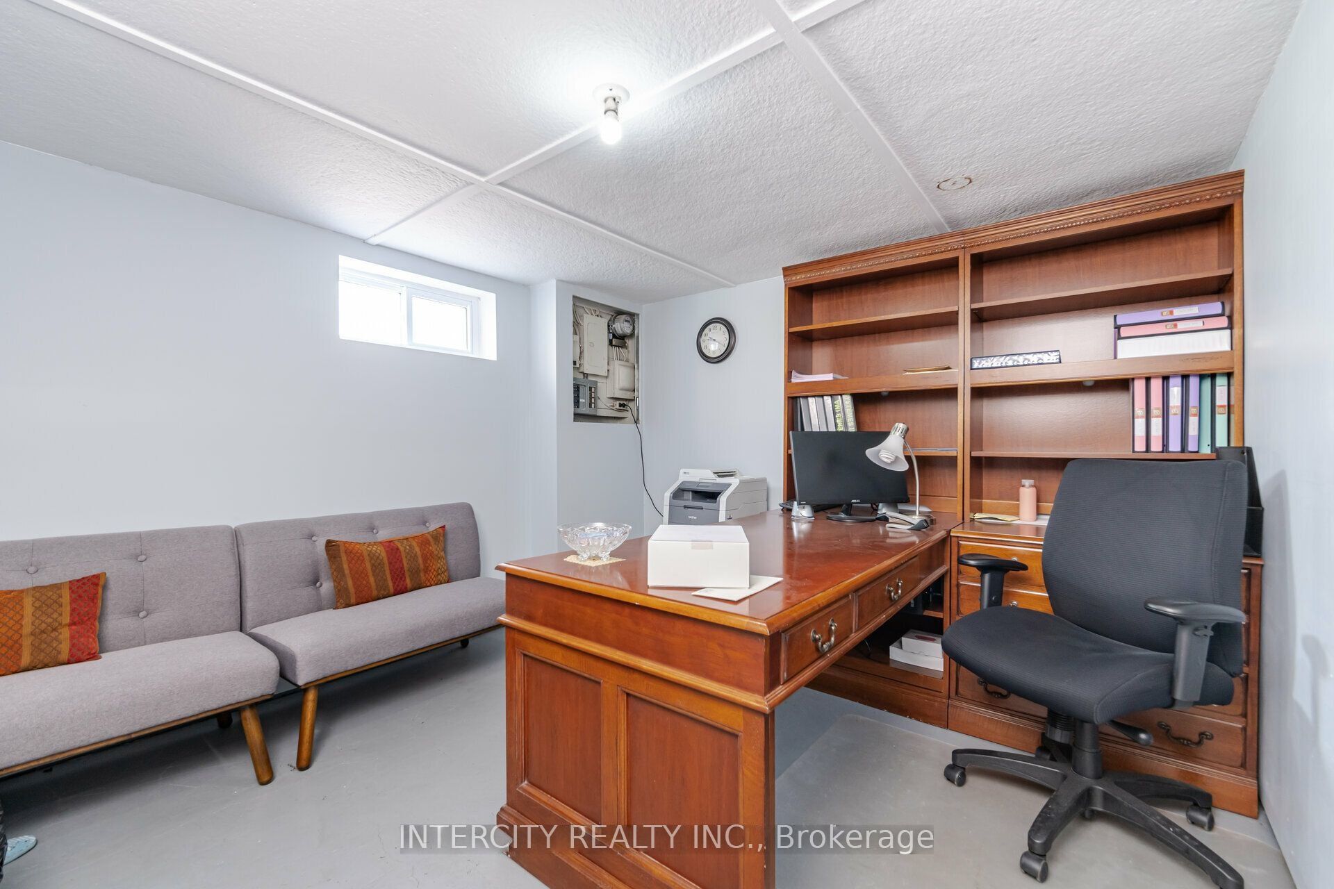 231 Lawrence Avenue Property Photo 25