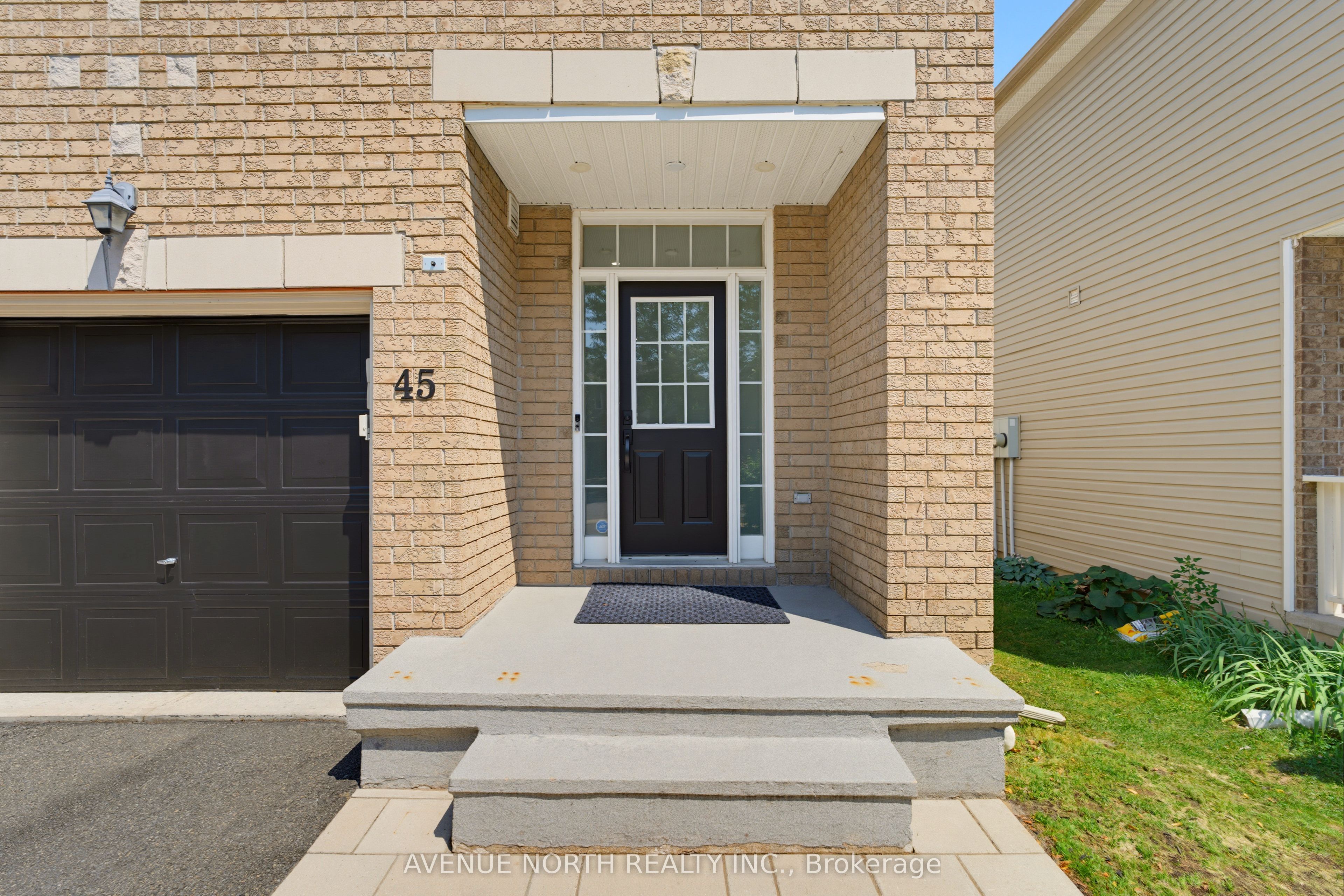 45 Saddlesmith Circle Property Photo 4