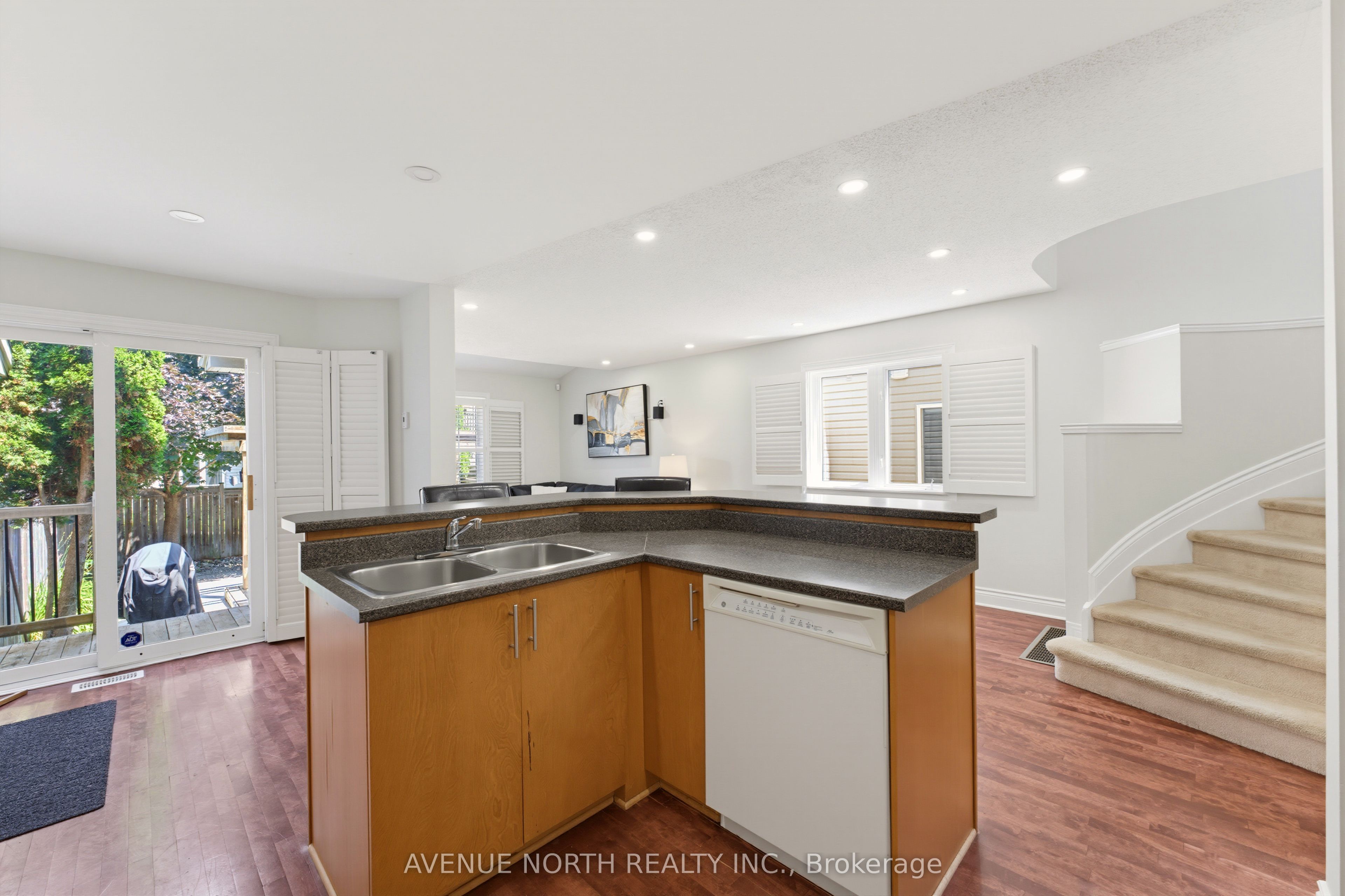 45 Saddlesmith Circle Property Photo 11