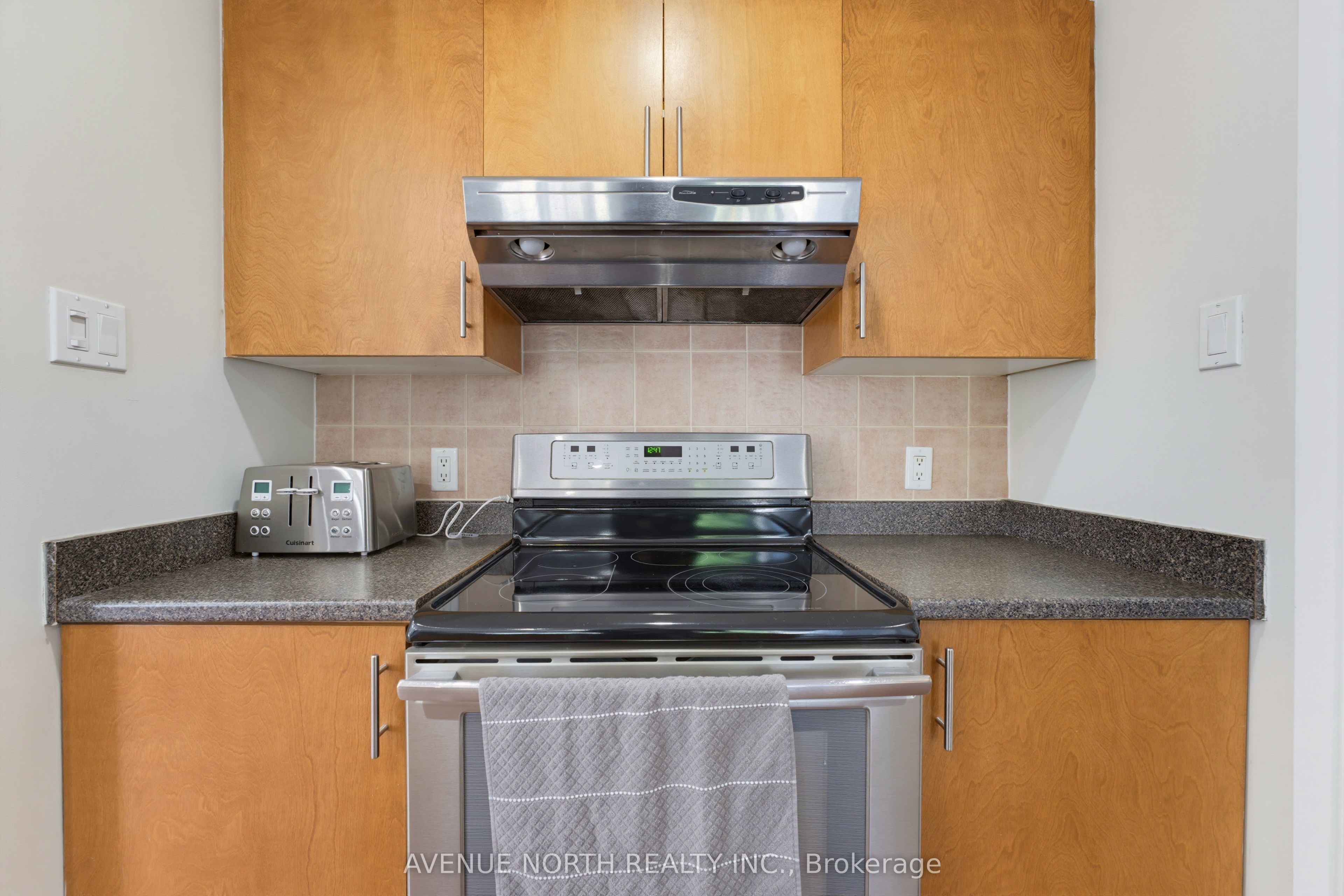 45 Saddlesmith Circle Property Photo 13