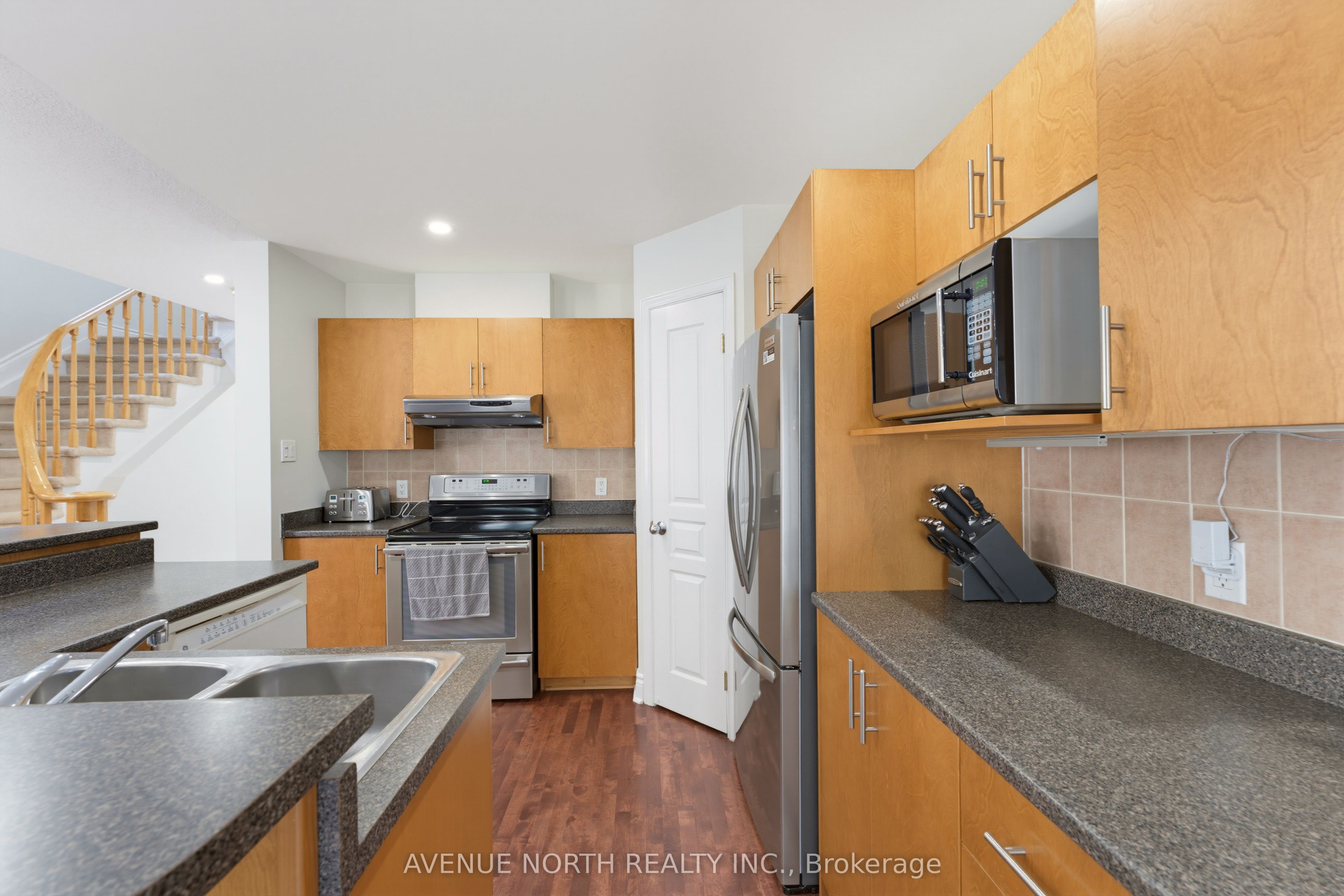 45 Saddlesmith Circle Property Photo 14