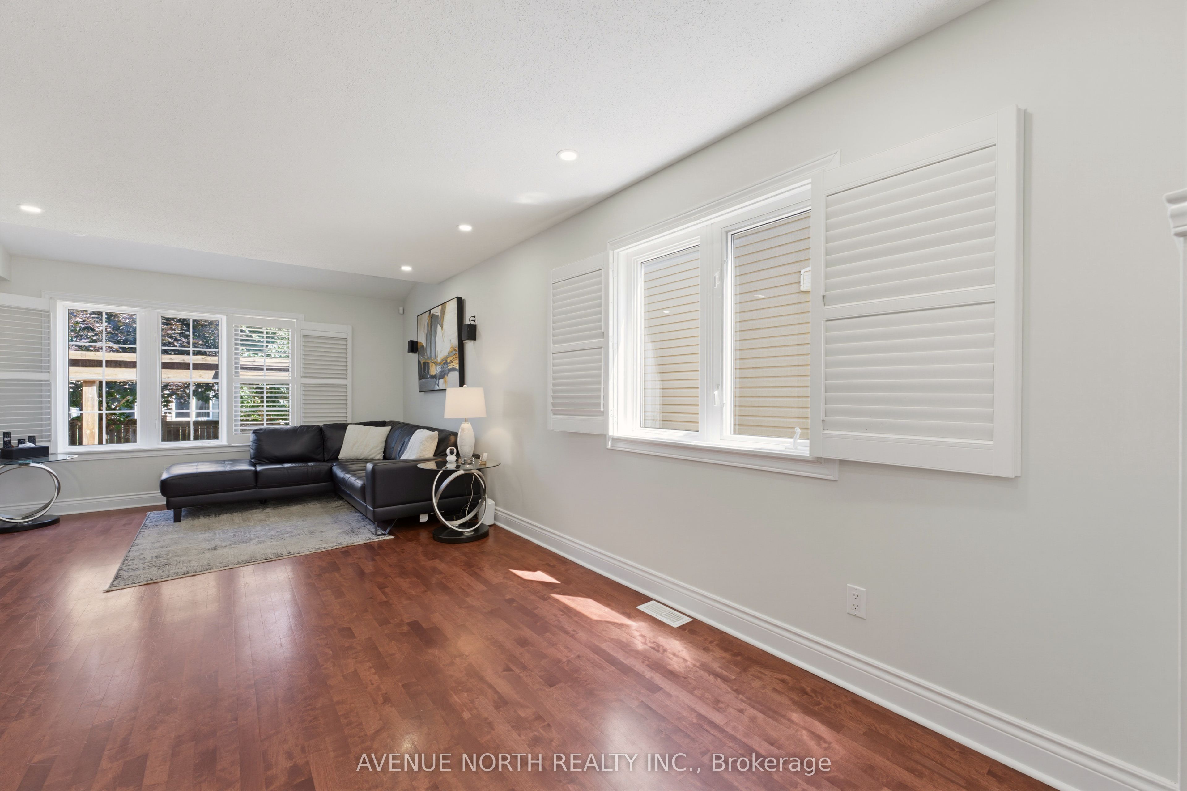 45 Saddlesmith Circle Property Photo 19