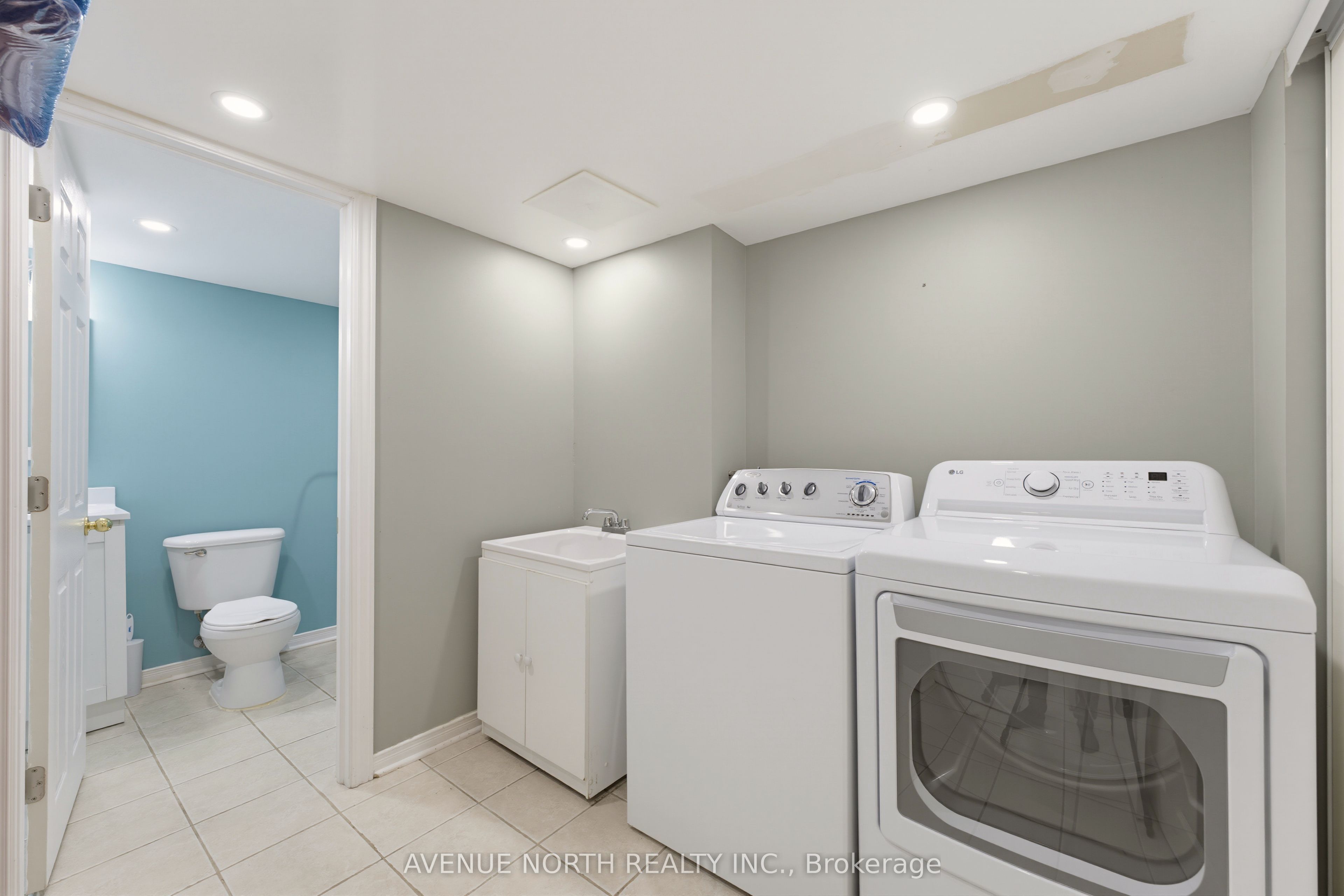 45 Saddlesmith Circle Property Photo 29
