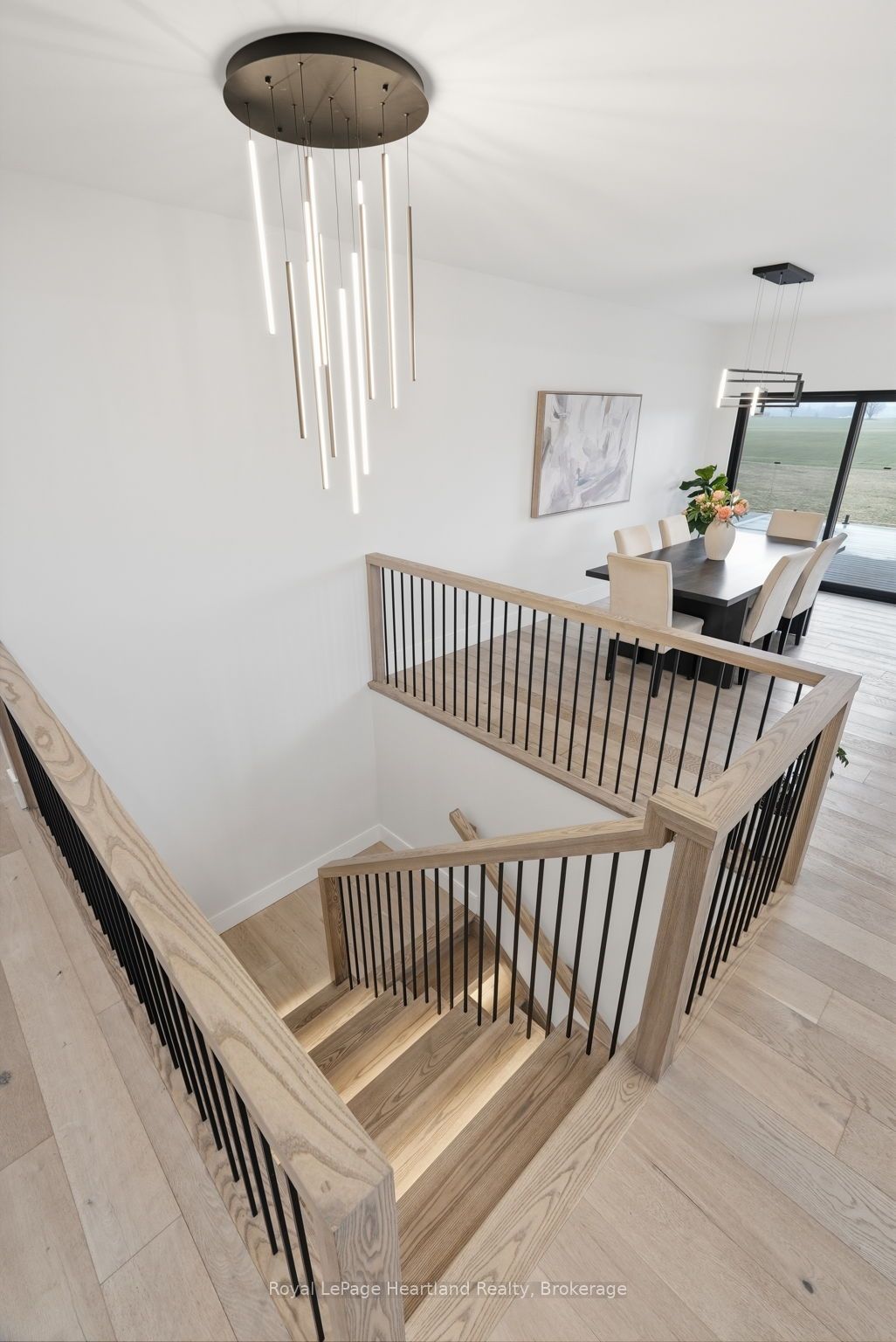 16 Minto Street S Property Photo 30